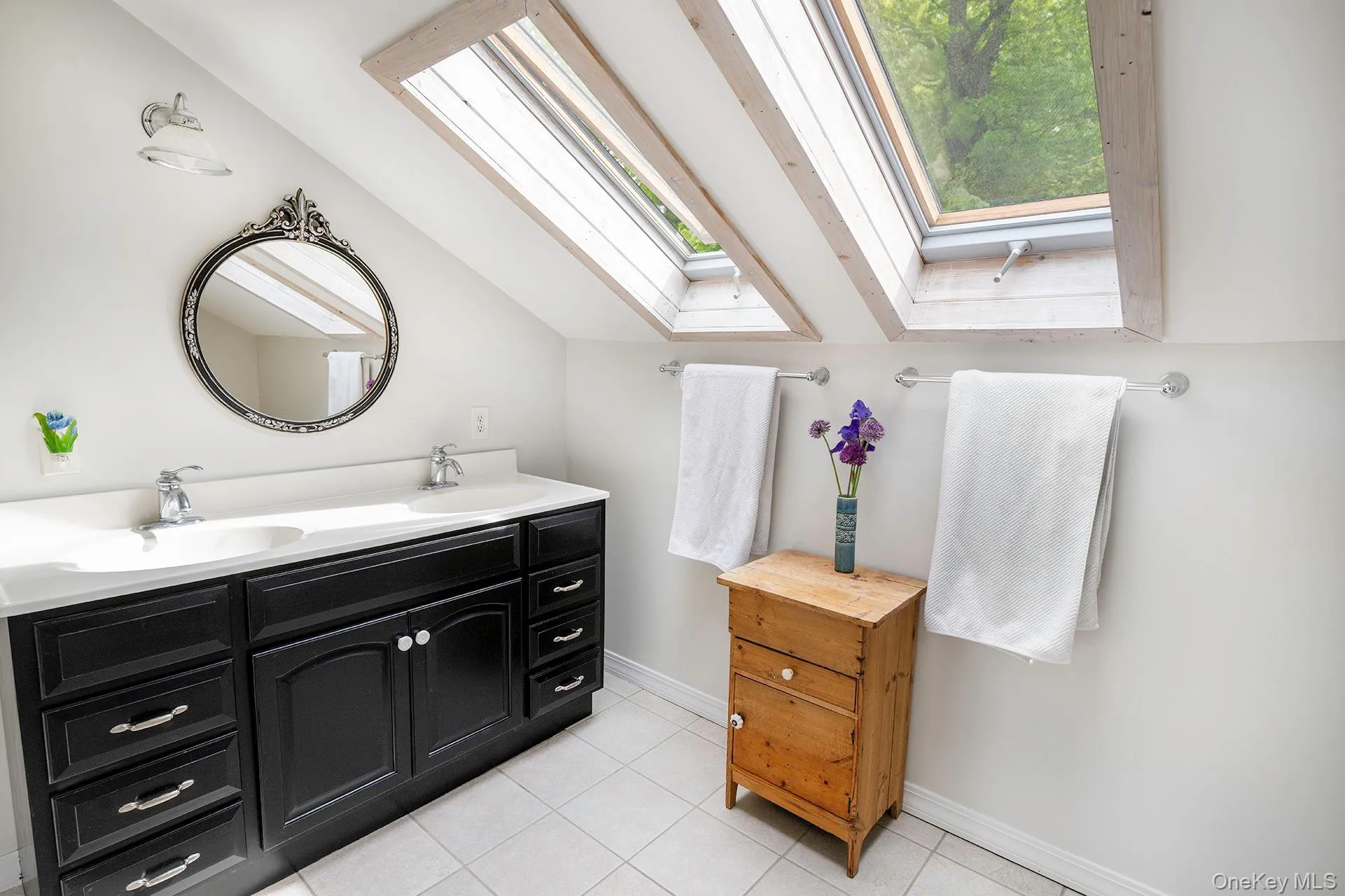 17 Skytop Ridge, Clinton, NY, 4 Bedrooms Bedrooms, 8 Rooms Rooms,2 BathroomsBathrooms,Residential,For Rent,Skytop,0,1021121 17 Skytop Ridge, Clinton, NY, 4 Bedrooms Bedrooms, 8 Rooms Rooms,2 BathroomsBathrooms,Residential,For Rent,Skytop,0,1021121