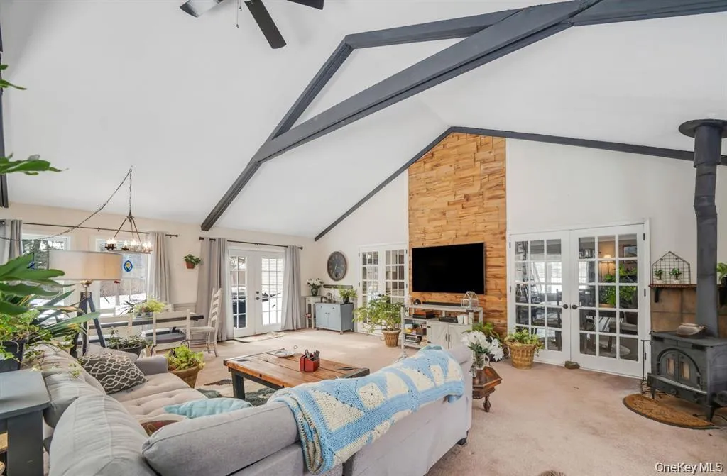 6 Howe Court, Brookhaven, NY, 3 Bedrooms Bedrooms, 7 Rooms Rooms,2 BathroomsBathrooms,Residential Lease,For Rent,Howe,0,1021122 6 Howe Court, Brookhaven, NY, 3 Bedrooms Bedrooms, 7 Rooms Rooms,2 BathroomsBathrooms,Residential Lease,For Rent,Howe,0,1021122
