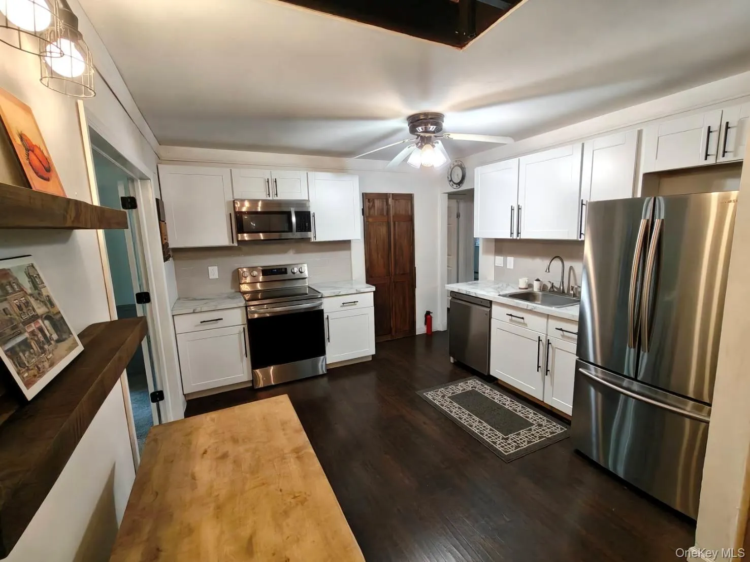 6 Howe Court, Brookhaven, NY, 3 Bedrooms Bedrooms, 7 Rooms Rooms,2 BathroomsBathrooms,Residential Lease,For Rent,Howe,0,1021122 6 Howe Court, Brookhaven, NY, 3 Bedrooms Bedrooms, 7 Rooms Rooms,2 BathroomsBathrooms,Residential Lease,For Rent,Howe,0,1021122