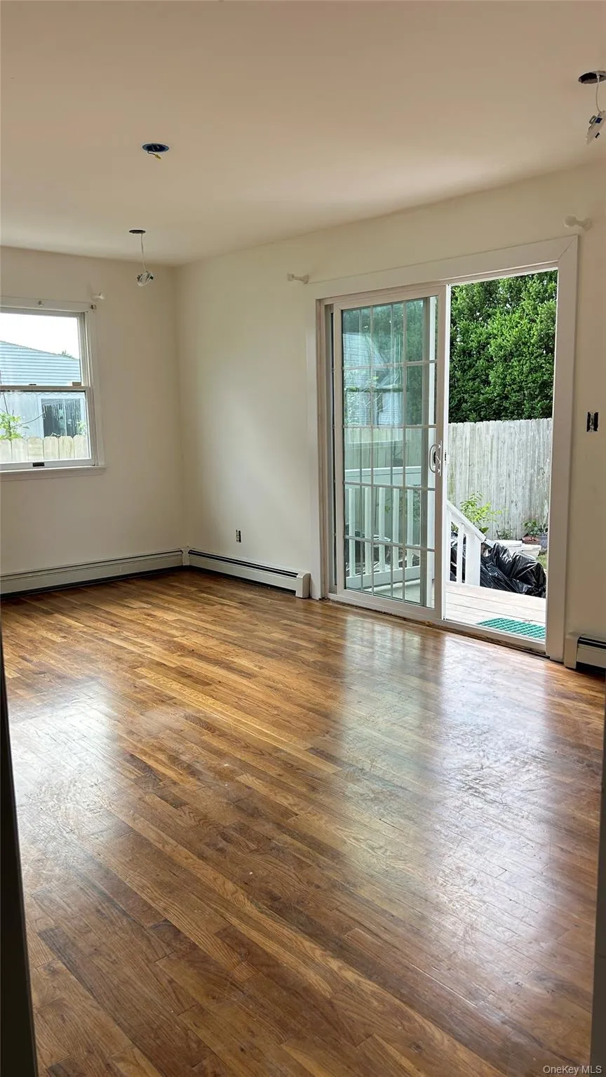 106 Harrison Avenue, Oyster Bay, NY, 2 Bedrooms Bedrooms, 4 Rooms Rooms,1 BathroomBathrooms,Residential Lease,For Rent,Harrison,0,1021124 106 Harrison Avenue, Oyster Bay, NY, 2 Bedrooms Bedrooms, 4 Rooms Rooms,1 BathroomBathrooms,Residential Lease,For Rent,Harrison,0,1021124