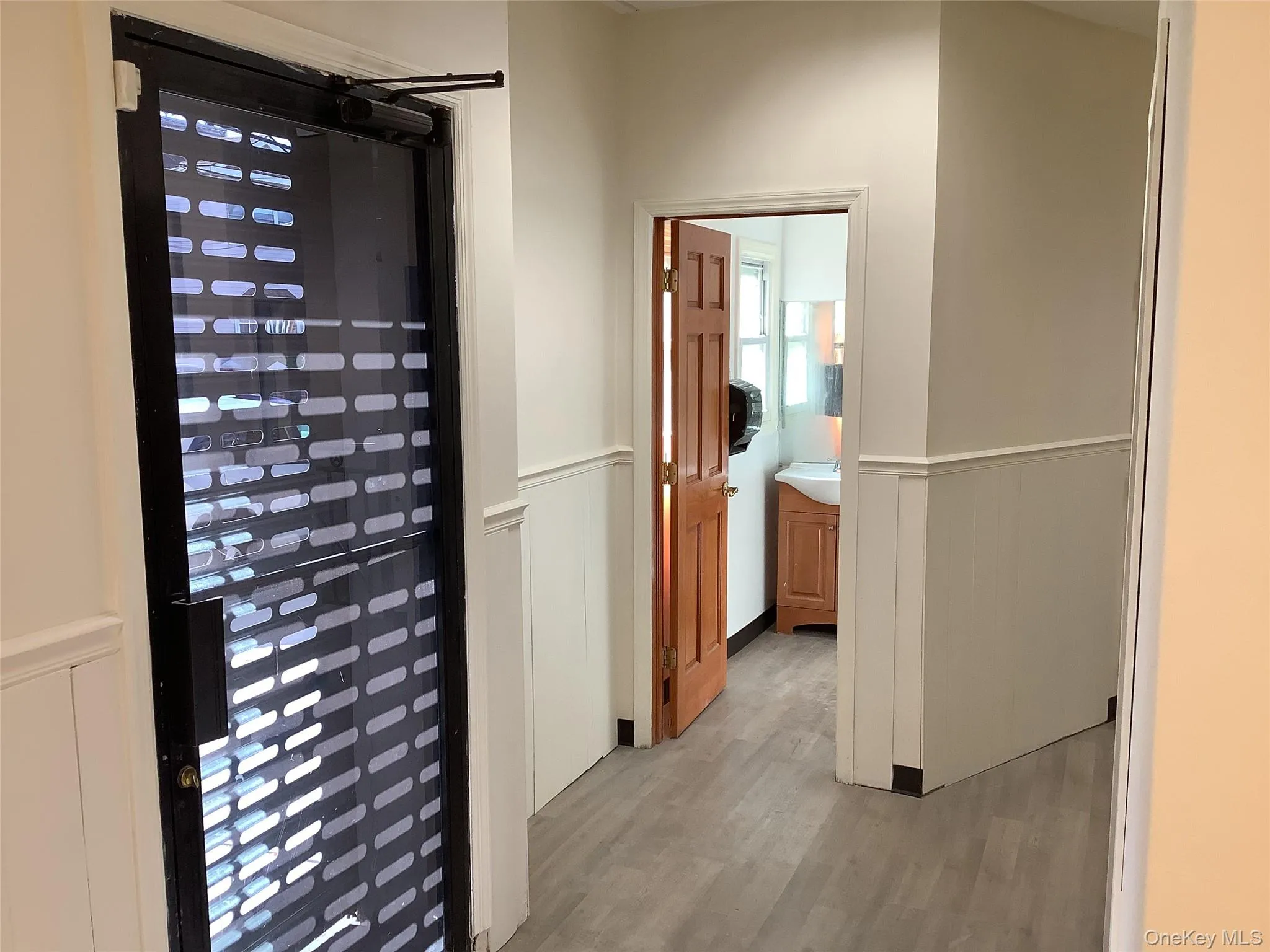 105-40 Rockaway Boulevard, New York, NY, ,Commercial Lease,For Rent,Rockaway,0,1021127 105-40 Rockaway Boulevard, New York, NY, ,Commercial Lease,For Rent,Rockaway,0,1021127