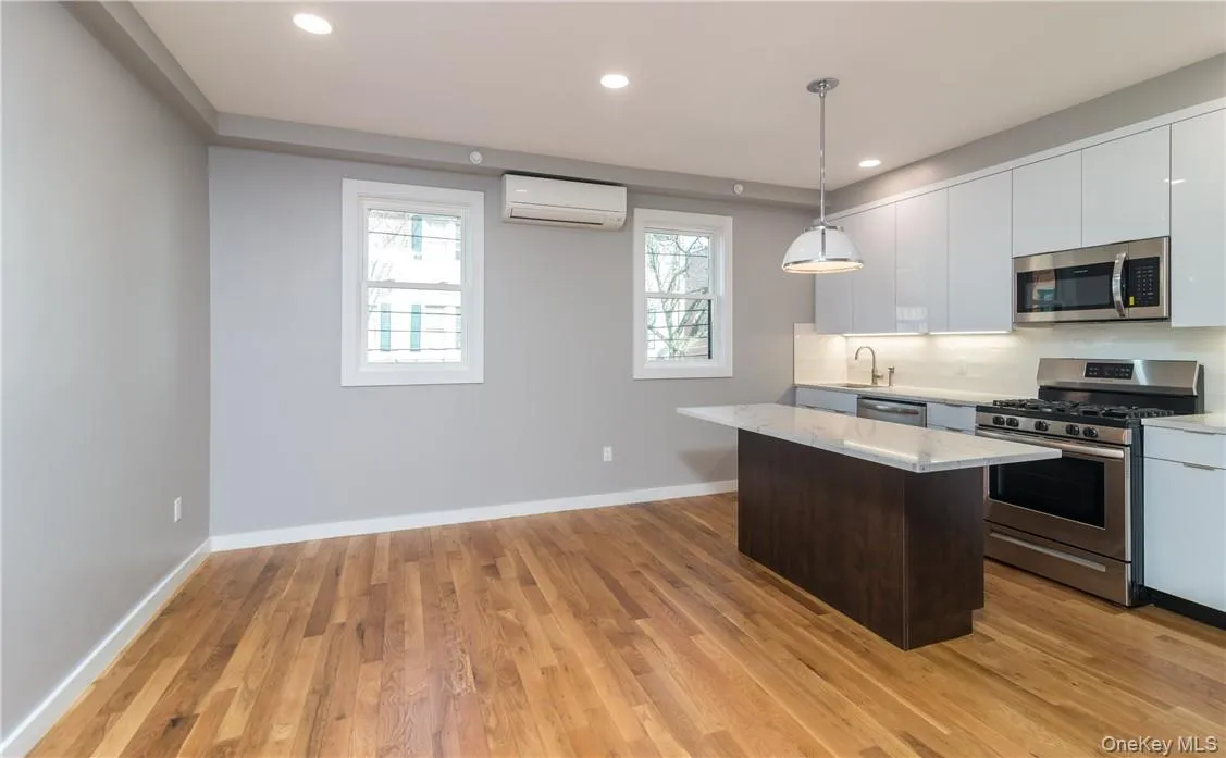 86 Main Street, Greenburgh, NY, 1 Bedroom Bedrooms, 3 Rooms Rooms,1 BathroomBathrooms,Residential Lease,For Rent,Main,0,1021128 86 Main Street, Greenburgh, NY, 1 Bedroom Bedrooms, 3 Rooms Rooms,1 BathroomBathrooms,Residential Lease,For Rent,Main,0,1021128