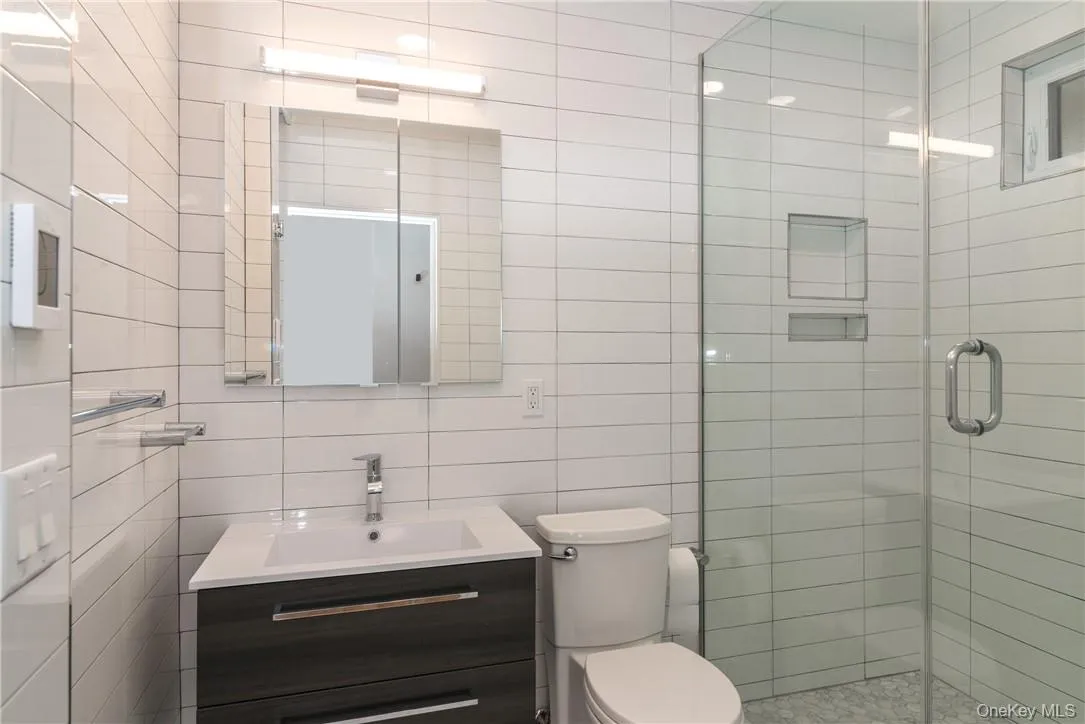 86 Main Street, Greenburgh, NY, 1 Bedroom Bedrooms, 3 Rooms Rooms,1 BathroomBathrooms,Residential Lease,For Rent,Main,0,1021128 86 Main Street, Greenburgh, NY, 1 Bedroom Bedrooms, 3 Rooms Rooms,1 BathroomBathrooms,Residential Lease,For Rent,Main,0,1021128