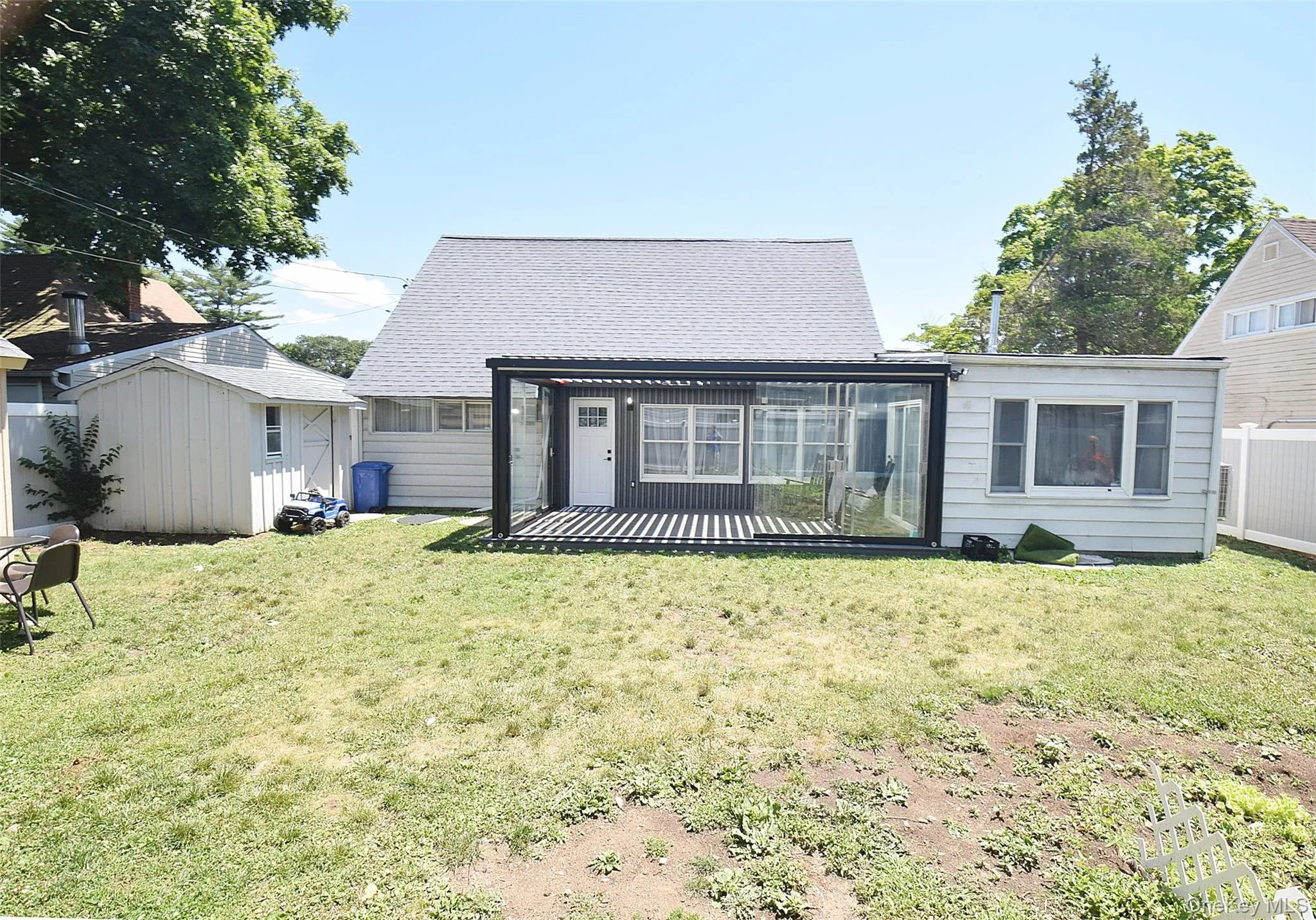 32 Cabot Lane, Hempstead, NY, 5 Bedrooms Bedrooms, 7 Rooms Rooms,2 BathroomsBathrooms,Residential,For Rent,Cabot,0,1021129 32 Cabot Lane, Hempstead, NY, 5 Bedrooms Bedrooms, 7 Rooms Rooms,2 BathroomsBathrooms,Residential,For Rent,Cabot,0,1021129