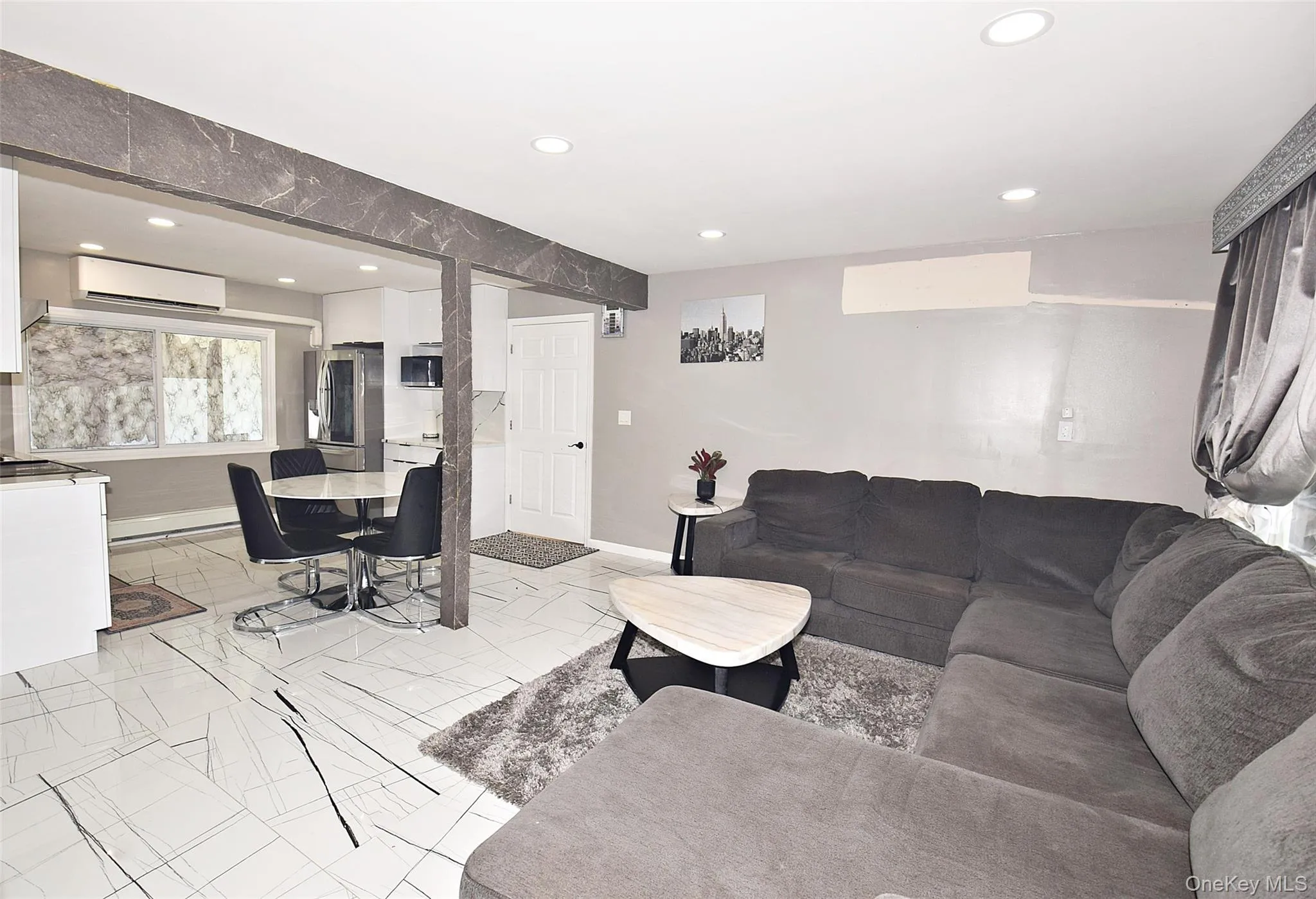 32 Cabot Lane, Hempstead, NY, 5 Bedrooms Bedrooms, 7 Rooms Rooms,2 BathroomsBathrooms,Residential,For Rent,Cabot,0,1021129 32 Cabot Lane, Hempstead, NY, 5 Bedrooms Bedrooms, 7 Rooms Rooms,2 BathroomsBathrooms,Residential,For Rent,Cabot,0,1021129