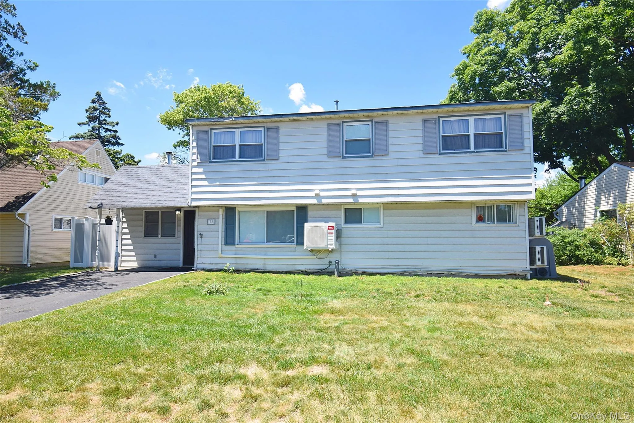 32 Cabot Lane, Hempstead, NY, 5 Bedrooms Bedrooms, 7 Rooms Rooms,2 BathroomsBathrooms,Residential,For Rent,Cabot,0,1021129 32 Cabot Lane, Hempstead, NY, 5 Bedrooms Bedrooms, 7 Rooms Rooms,2 BathroomsBathrooms,Residential,For Rent,Cabot,0,1021129