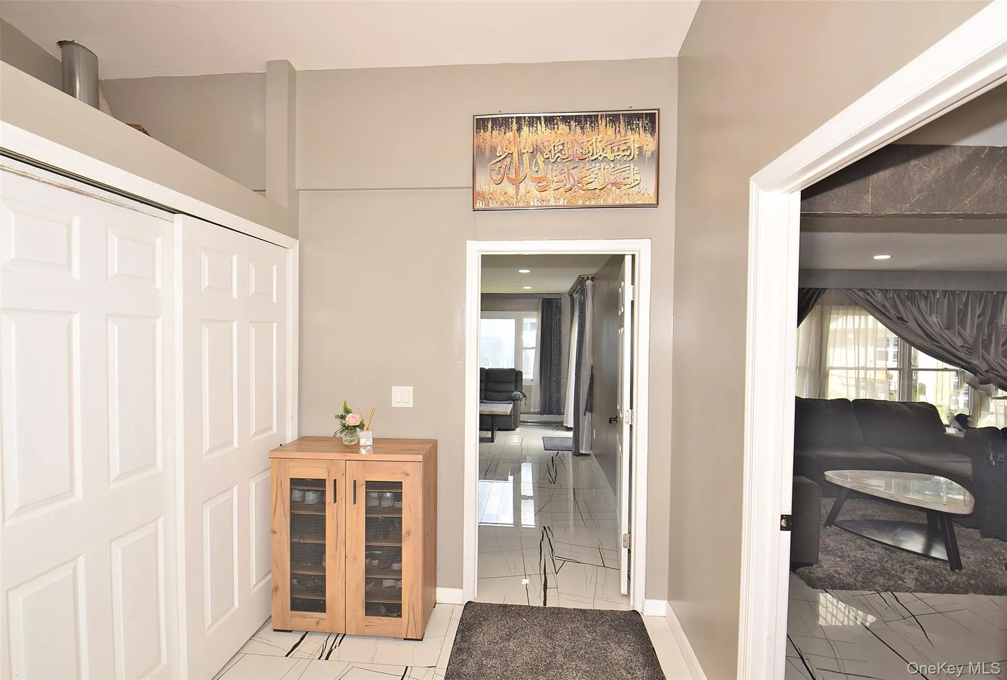 32 Cabot Lane, Hempstead, NY, 5 Bedrooms Bedrooms, 7 Rooms Rooms,2 BathroomsBathrooms,Residential,For Rent,Cabot,0,1021129 32 Cabot Lane, Hempstead, NY, 5 Bedrooms Bedrooms, 7 Rooms Rooms,2 BathroomsBathrooms,Residential,For Rent,Cabot,0,1021129
