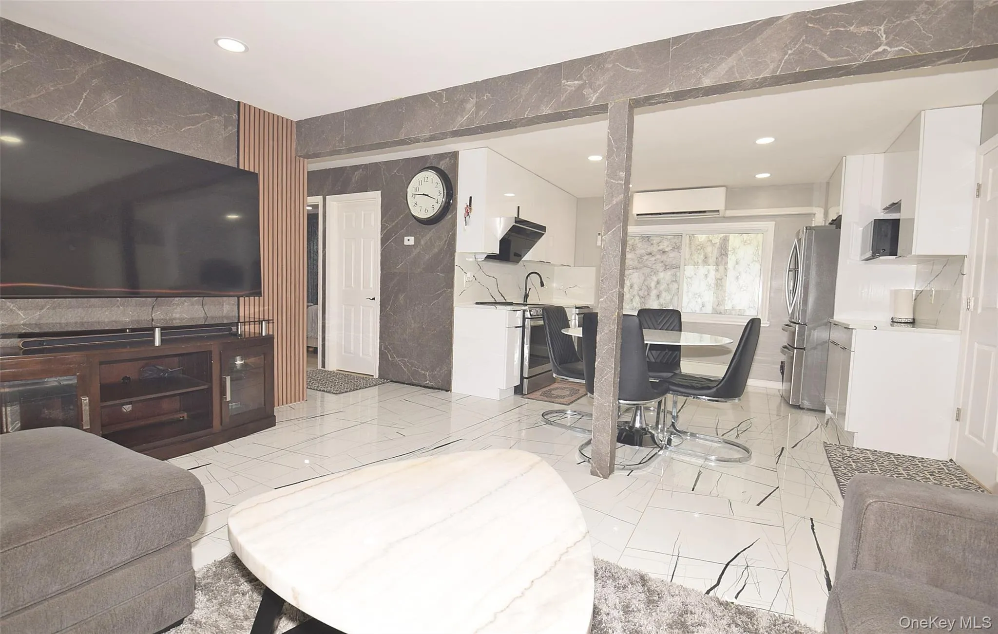 32 Cabot Lane, Hempstead, NY, 5 Bedrooms Bedrooms, 7 Rooms Rooms,2 BathroomsBathrooms,Residential,For Rent,Cabot,0,1021129 32 Cabot Lane, Hempstead, NY, 5 Bedrooms Bedrooms, 7 Rooms Rooms,2 BathroomsBathrooms,Residential,For Rent,Cabot,0,1021129
