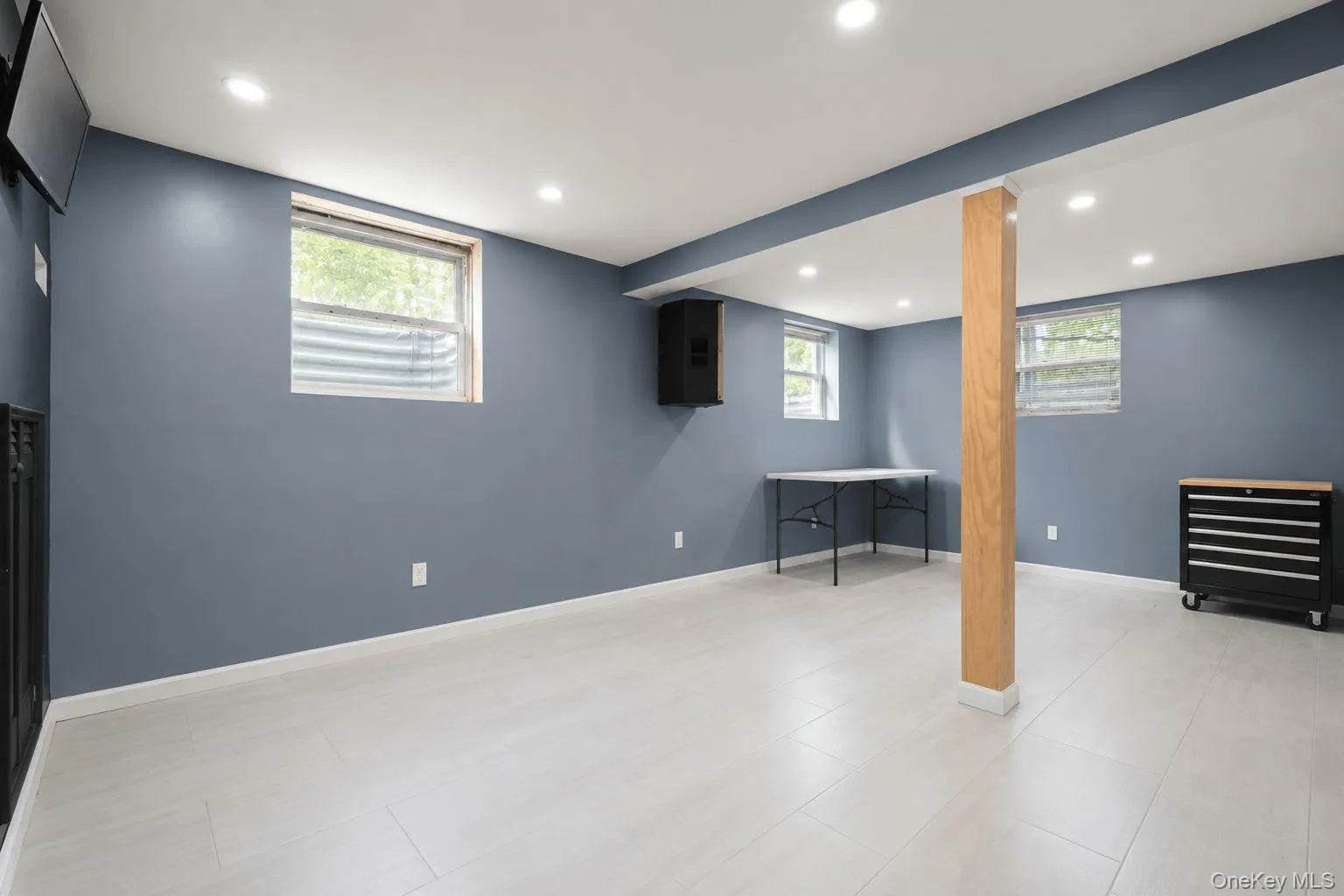 4478 Express Drive, Islip, NY, 6 Bedrooms Bedrooms, 10 Rooms Rooms,4 BathroomsBathrooms,Residential,For Rent,Express,0,1021136 4478 Express Drive, Islip, NY, 6 Bedrooms Bedrooms, 10 Rooms Rooms,4 BathroomsBathrooms,Residential,For Rent,Express,0,1021136