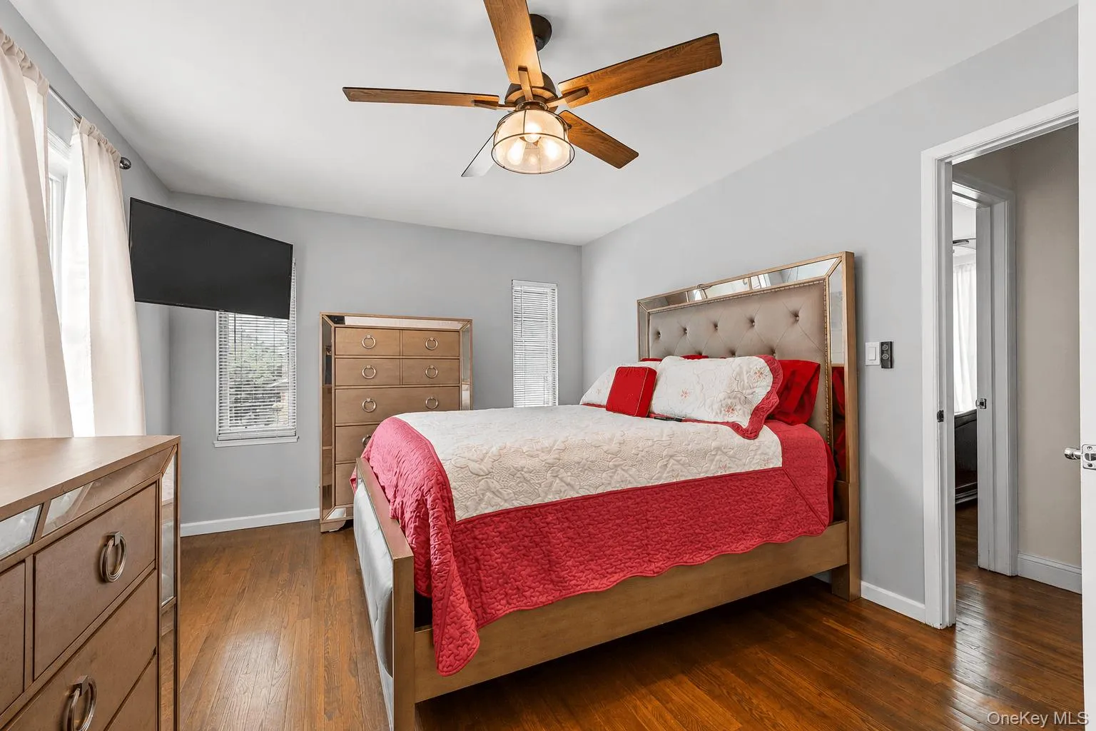 4478 Express Drive, Islip, NY, 6 Bedrooms Bedrooms, 10 Rooms Rooms,4 BathroomsBathrooms,Residential,For Rent,Express,0,1021136 4478 Express Drive, Islip, NY, 6 Bedrooms Bedrooms, 10 Rooms Rooms,4 BathroomsBathrooms,Residential,For Rent,Express,0,1021136