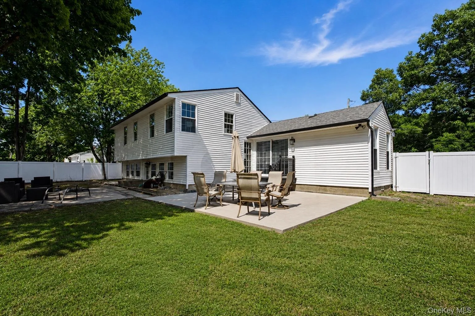 566 Locust Avenue, Islip, NY, 3 Bedrooms Bedrooms, 7 Rooms Rooms,2 BathroomsBathrooms,Residential,For Rent,Locust,0,1021139 566 Locust Avenue, Islip, NY, 3 Bedrooms Bedrooms, 7 Rooms Rooms,2 BathroomsBathrooms,Residential,For Rent,Locust,0,1021139
