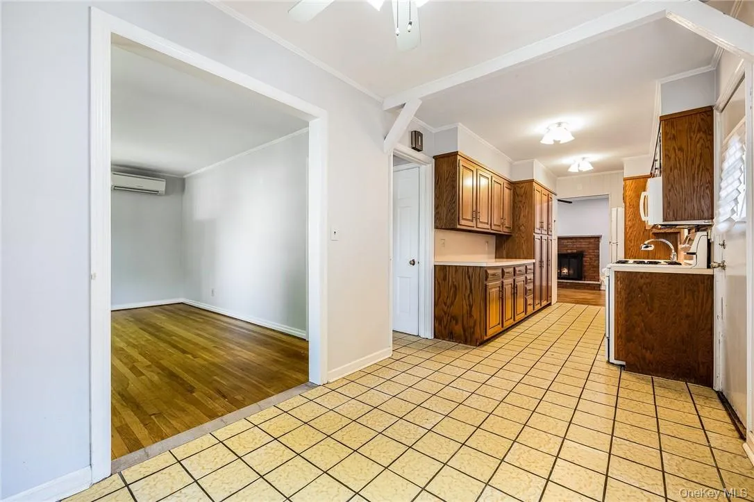 11 Hillside Place, Rye City, NY, 3 Bedrooms Bedrooms, 7 Rooms Rooms,2 BathroomsBathrooms,Residential Lease,For Rent,Hillside,0,1021140 11 Hillside Place, Rye City, NY, 3 Bedrooms Bedrooms, 7 Rooms Rooms,2 BathroomsBathrooms,Residential Lease,For Rent,Hillside,0,1021140