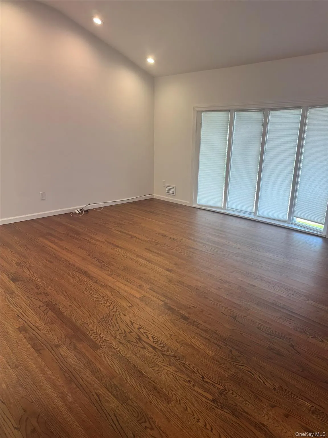 2955 Bond Drive, Hempstead, NY, 4 Bedrooms Bedrooms, 8 Rooms Rooms,2 BathroomsBathrooms,Residential Lease,For Rent,Bond,0,1021142 2955 Bond Drive, Hempstead, NY, 4 Bedrooms Bedrooms, 8 Rooms Rooms,2 BathroomsBathrooms,Residential Lease,For Rent,Bond,0,1021142