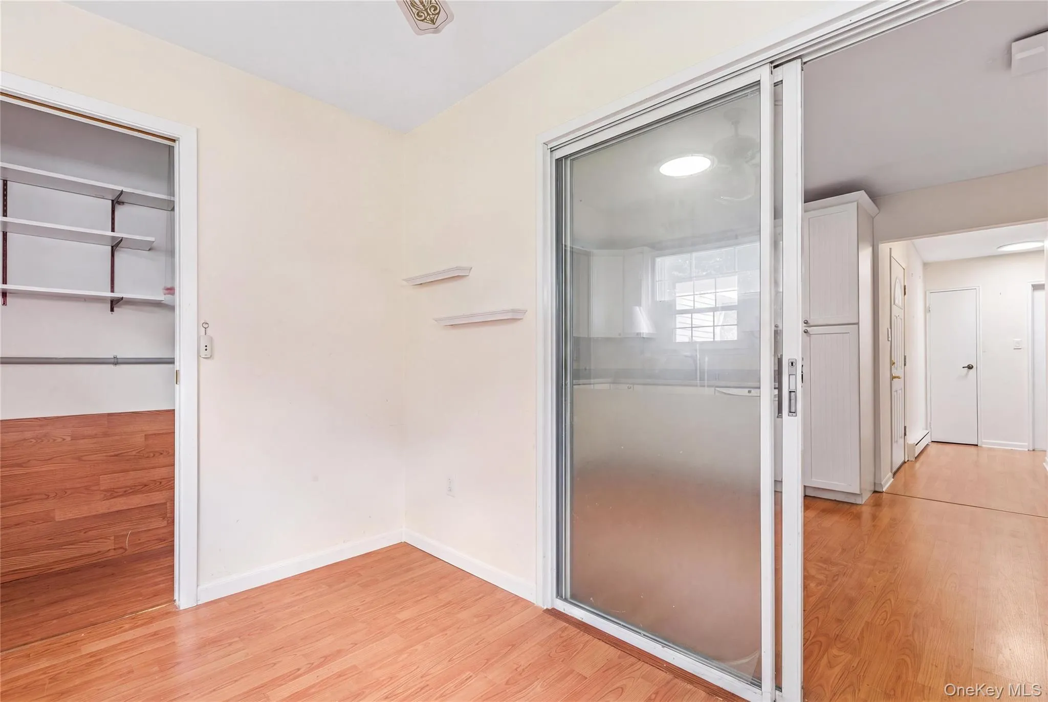 15 Forge Lane, Brookhaven, NY, 1 Bedroom Bedrooms, 4 Rooms Rooms,1 BathroomBathrooms,Residential,For Rent,Forge,0,1021143 15 Forge Lane, Brookhaven, NY, 1 Bedroom Bedrooms, 4 Rooms Rooms,1 BathroomBathrooms,Residential,For Rent,Forge,0,1021143