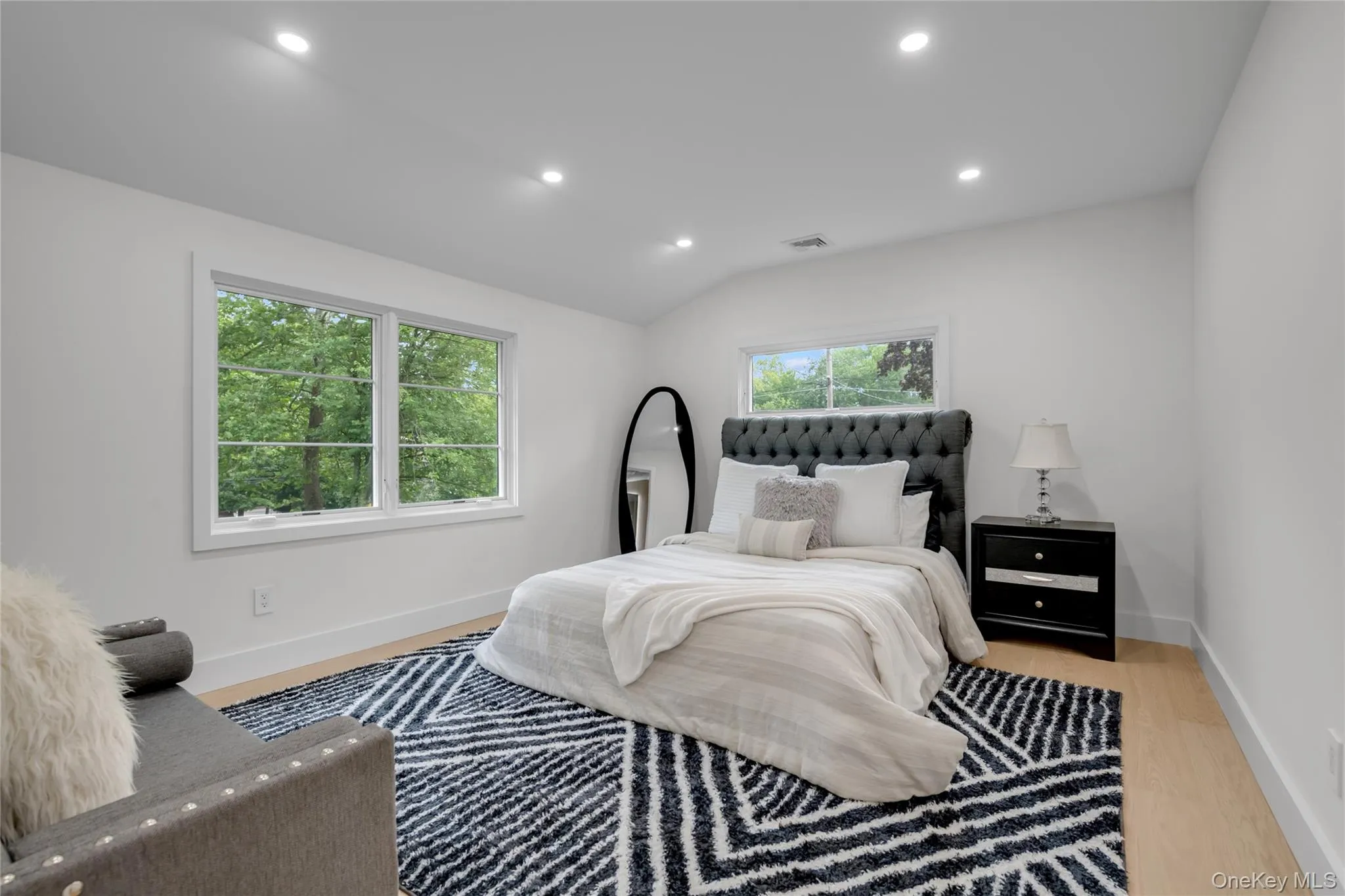 28 Red Brook Road, North Hempstead, NY, 5 Bedrooms Bedrooms, 8 Rooms Rooms,3 BathroomsBathrooms,Residential,For Rent,Red Brook,0,1021145 28 Red Brook Road, North Hempstead, NY, 5 Bedrooms Bedrooms, 8 Rooms Rooms,3 BathroomsBathrooms,Residential,For Rent,Red Brook,0,1021145