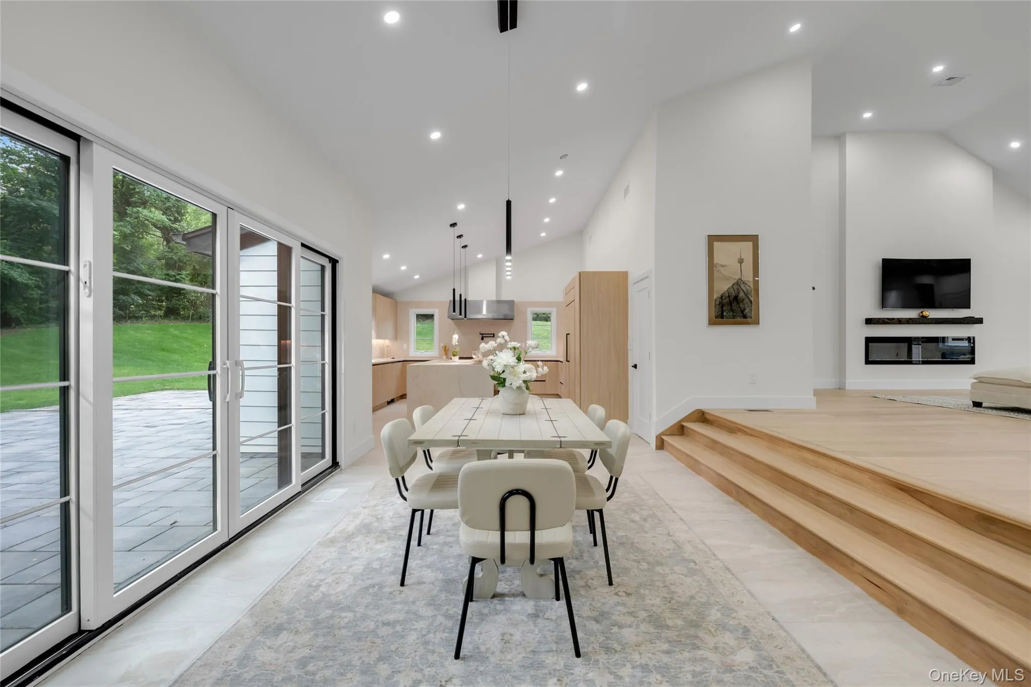 28 Red Brook Road, North Hempstead, NY, 5 Bedrooms Bedrooms, 8 Rooms Rooms,3 BathroomsBathrooms,Residential,For Rent,Red Brook,0,1021145 28 Red Brook Road, North Hempstead, NY, 5 Bedrooms Bedrooms, 8 Rooms Rooms,3 BathroomsBathrooms,Residential,For Rent,Red Brook,0,1021145