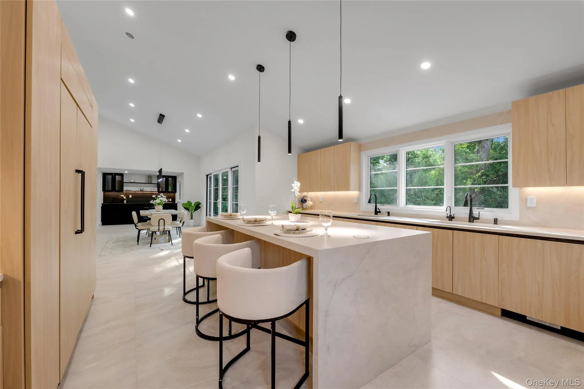 28 Red Brook Road, North Hempstead, NY, 5 Bedrooms Bedrooms, 8 Rooms Rooms,3 BathroomsBathrooms,Residential,For Rent,Red Brook,0,1021145 28 Red Brook Road, North Hempstead, NY, 5 Bedrooms Bedrooms, 8 Rooms Rooms,3 BathroomsBathrooms,Residential,For Rent,Red Brook,0,1021145