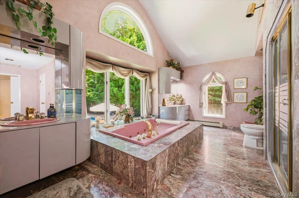 33 Meadow Farm Road, Islip, NY, 6 Bedrooms Bedrooms, 12 Rooms Rooms,4 BathroomsBathrooms,Residential,For Rent,Meadow Farm,0,1021152 33 Meadow Farm Road, Islip, NY, 6 Bedrooms Bedrooms, 12 Rooms Rooms,4 BathroomsBathrooms,Residential,For Rent,Meadow Farm,0,1021152
