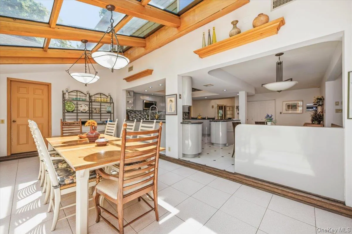 33 Meadow Farm Road, Islip, NY, 6 Bedrooms Bedrooms, 12 Rooms Rooms,4 BathroomsBathrooms,Residential,For Rent,Meadow Farm,0,1021152 33 Meadow Farm Road, Islip, NY, 6 Bedrooms Bedrooms, 12 Rooms Rooms,4 BathroomsBathrooms,Residential,For Rent,Meadow Farm,0,1021152