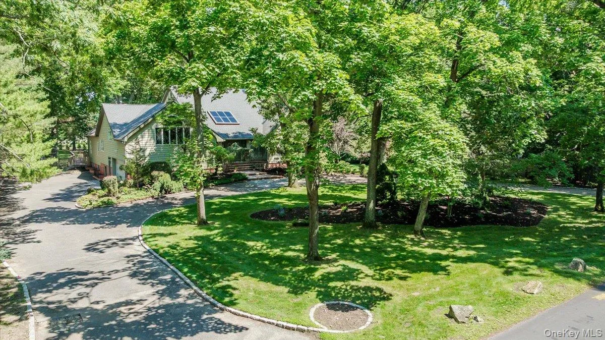 33 Meadow Farm Road, Islip, NY, 6 Bedrooms Bedrooms, 12 Rooms Rooms,4 BathroomsBathrooms,Residential,For Rent,Meadow Farm,0,1021152 33 Meadow Farm Road, Islip, NY, 6 Bedrooms Bedrooms, 12 Rooms Rooms,4 BathroomsBathrooms,Residential,For Rent,Meadow Farm,0,1021152