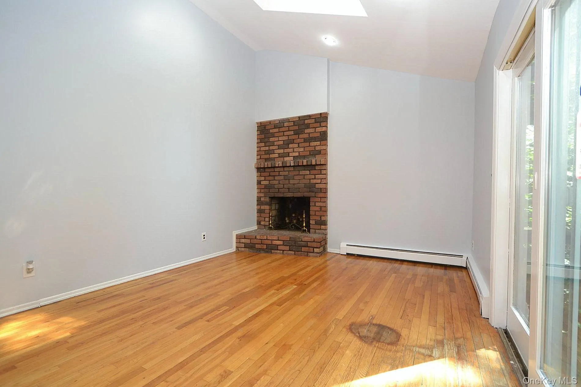 39 Sheryl Crescent, Smithtown, NY, 5 Bedrooms Bedrooms, 8 Rooms Rooms,3 BathroomsBathrooms,Residential,For Rent,Sheryl,0,1021153 39 Sheryl Crescent, Smithtown, NY, 5 Bedrooms Bedrooms, 8 Rooms Rooms,3 BathroomsBathrooms,Residential,For Rent,Sheryl,0,1021153