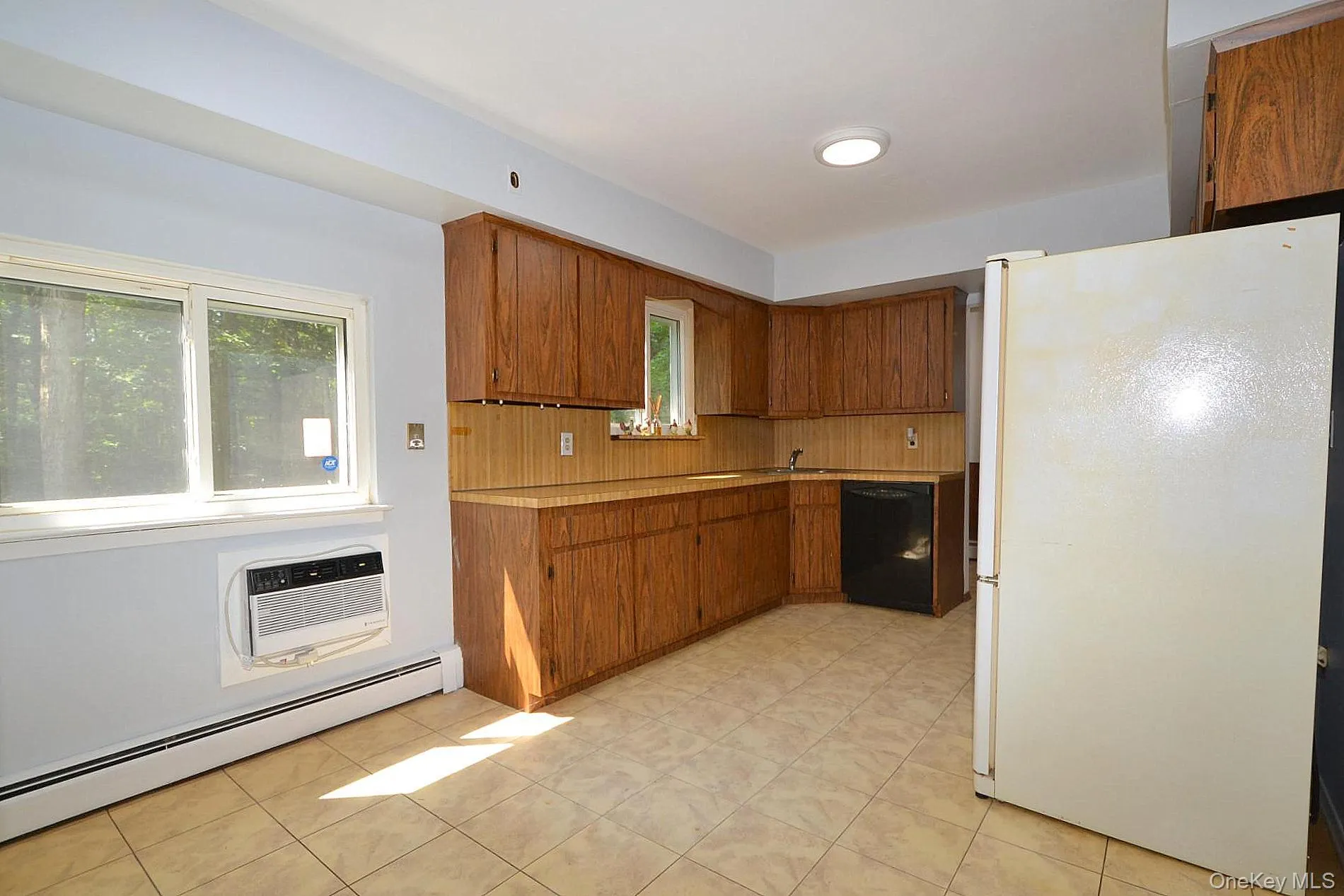 39 Sheryl Crescent, Smithtown, NY, 5 Bedrooms Bedrooms, 8 Rooms Rooms,3 BathroomsBathrooms,Residential,For Rent,Sheryl,0,1021153 39 Sheryl Crescent, Smithtown, NY, 5 Bedrooms Bedrooms, 8 Rooms Rooms,3 BathroomsBathrooms,Residential,For Rent,Sheryl,0,1021153