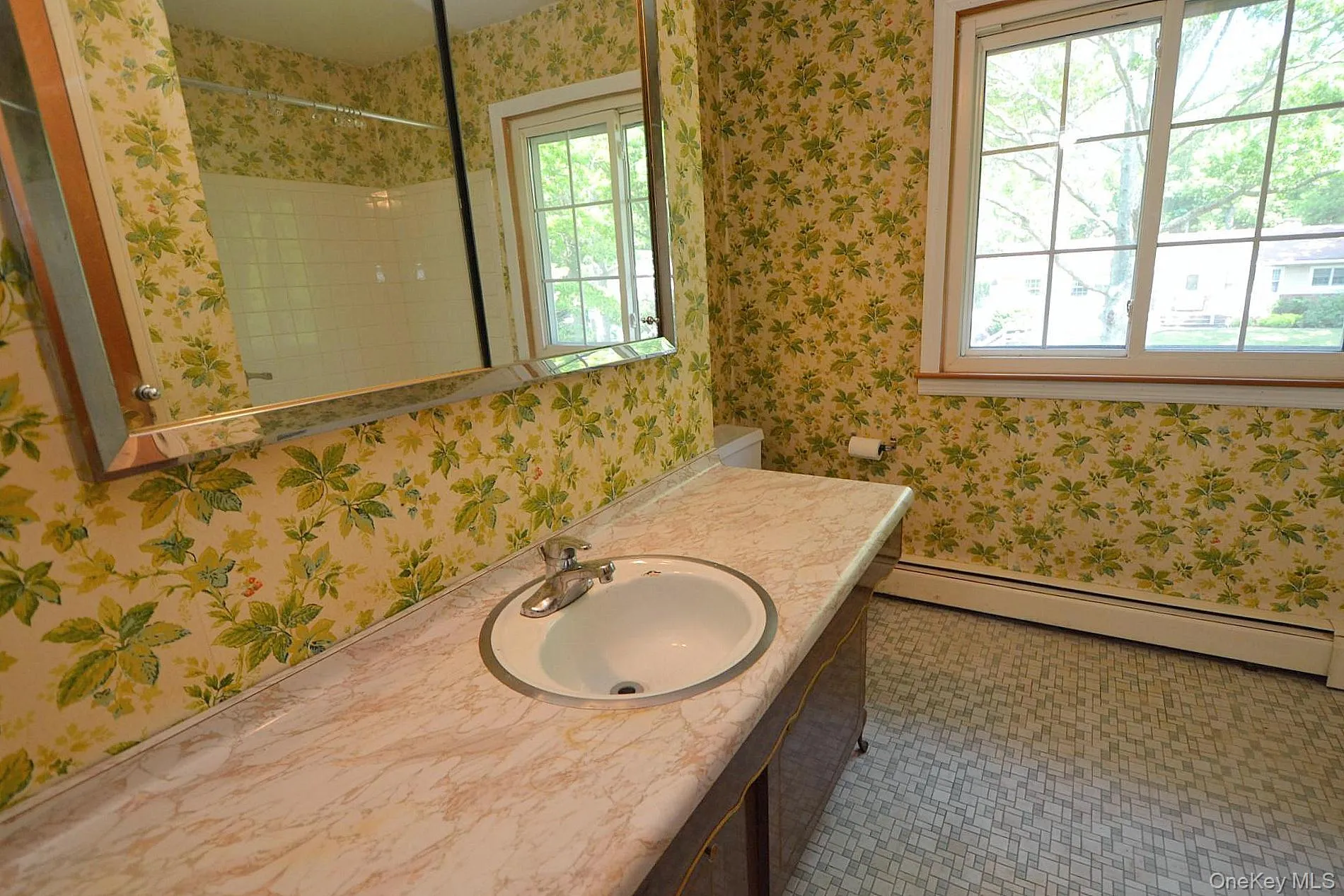 39 Sheryl Crescent, Smithtown, NY, 5 Bedrooms Bedrooms, 8 Rooms Rooms,3 BathroomsBathrooms,Residential,For Rent,Sheryl,0,1021153 39 Sheryl Crescent, Smithtown, NY, 5 Bedrooms Bedrooms, 8 Rooms Rooms,3 BathroomsBathrooms,Residential,For Rent,Sheryl,0,1021153