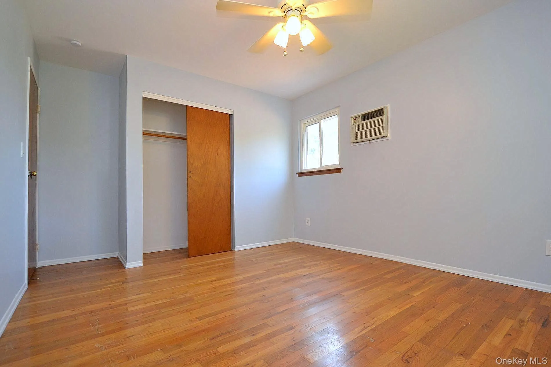 39 Sheryl Crescent, Smithtown, NY, 5 Bedrooms Bedrooms, 8 Rooms Rooms,3 BathroomsBathrooms,Residential,For Rent,Sheryl,0,1021153 39 Sheryl Crescent, Smithtown, NY, 5 Bedrooms Bedrooms, 8 Rooms Rooms,3 BathroomsBathrooms,Residential,For Rent,Sheryl,0,1021153