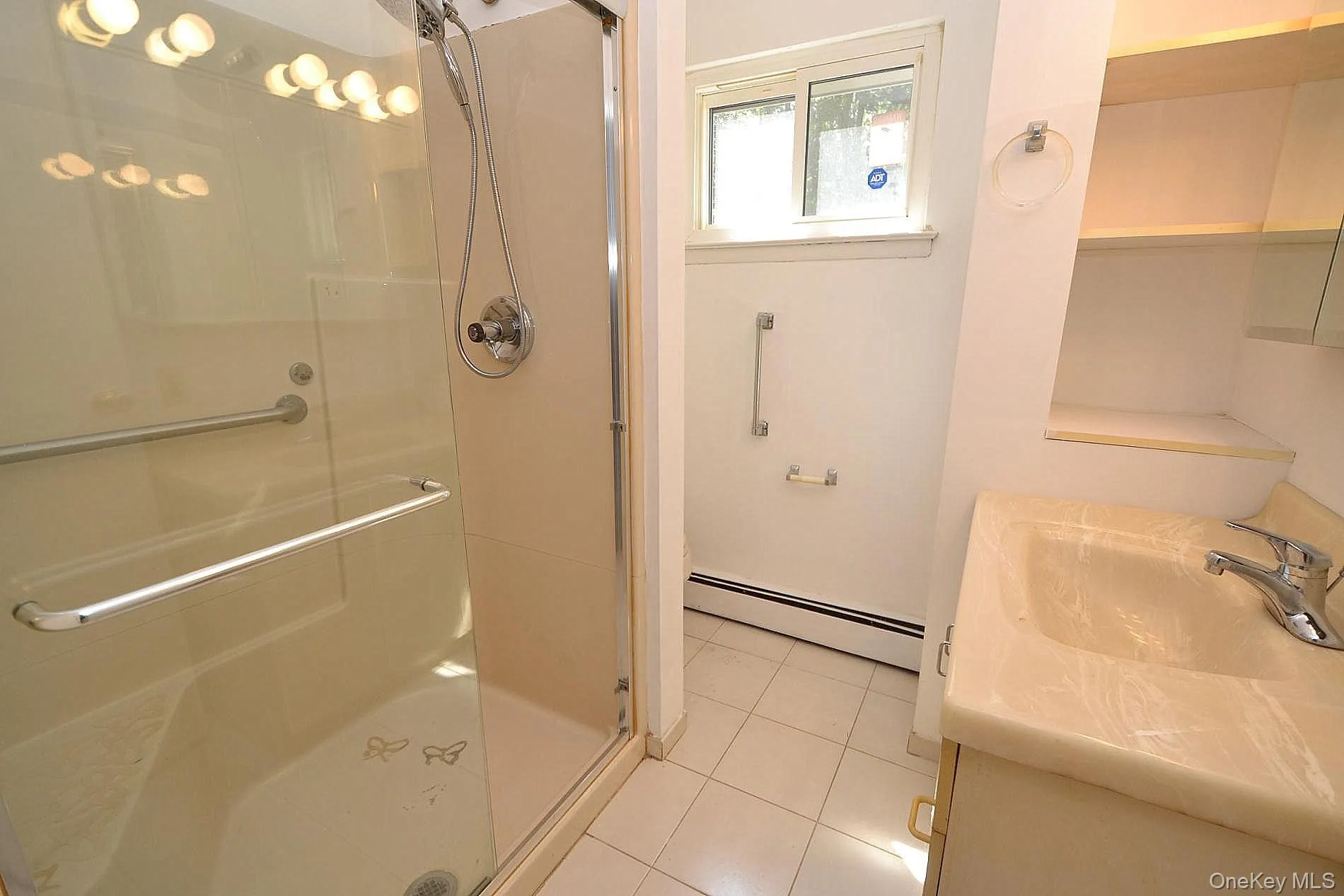 39 Sheryl Crescent, Smithtown, NY, 5 Bedrooms Bedrooms, 8 Rooms Rooms,3 BathroomsBathrooms,Residential,For Rent,Sheryl,0,1021153 39 Sheryl Crescent, Smithtown, NY, 5 Bedrooms Bedrooms, 8 Rooms Rooms,3 BathroomsBathrooms,Residential,For Rent,Sheryl,0,1021153