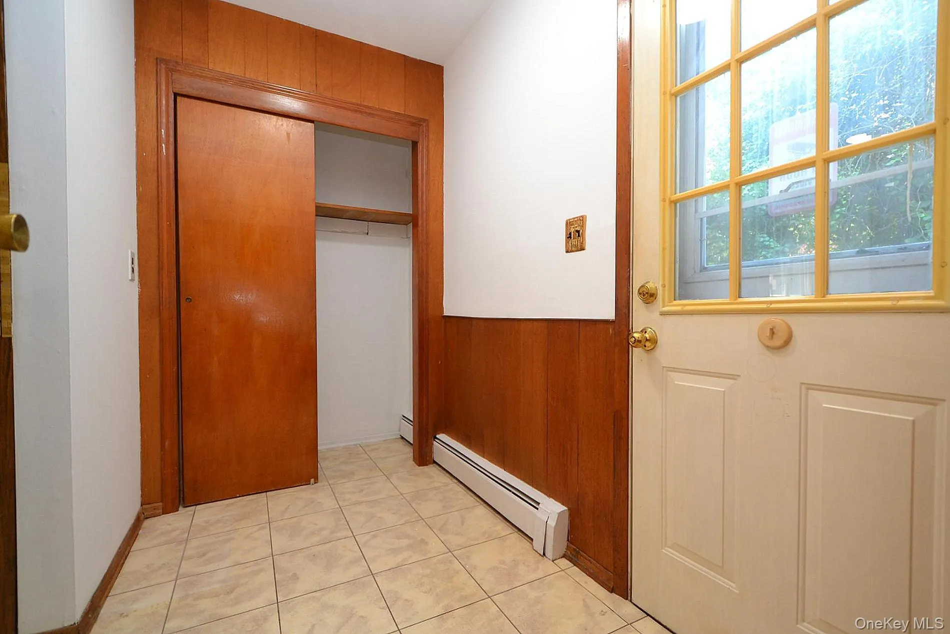 39 Sheryl Crescent, Smithtown, NY, 5 Bedrooms Bedrooms, 8 Rooms Rooms,3 BathroomsBathrooms,Residential,For Rent,Sheryl,0,1021153 39 Sheryl Crescent, Smithtown, NY, 5 Bedrooms Bedrooms, 8 Rooms Rooms,3 BathroomsBathrooms,Residential,For Rent,Sheryl,0,1021153