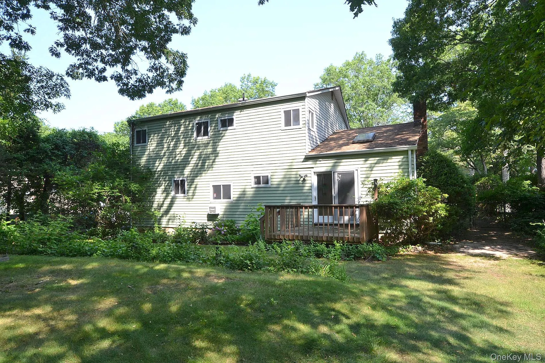 39 Sheryl Crescent, Smithtown, NY, 5 Bedrooms Bedrooms, 8 Rooms Rooms,3 BathroomsBathrooms,Residential,For Rent,Sheryl,0,1021153 39 Sheryl Crescent, Smithtown, NY, 5 Bedrooms Bedrooms, 8 Rooms Rooms,3 BathroomsBathrooms,Residential,For Rent,Sheryl,0,1021153