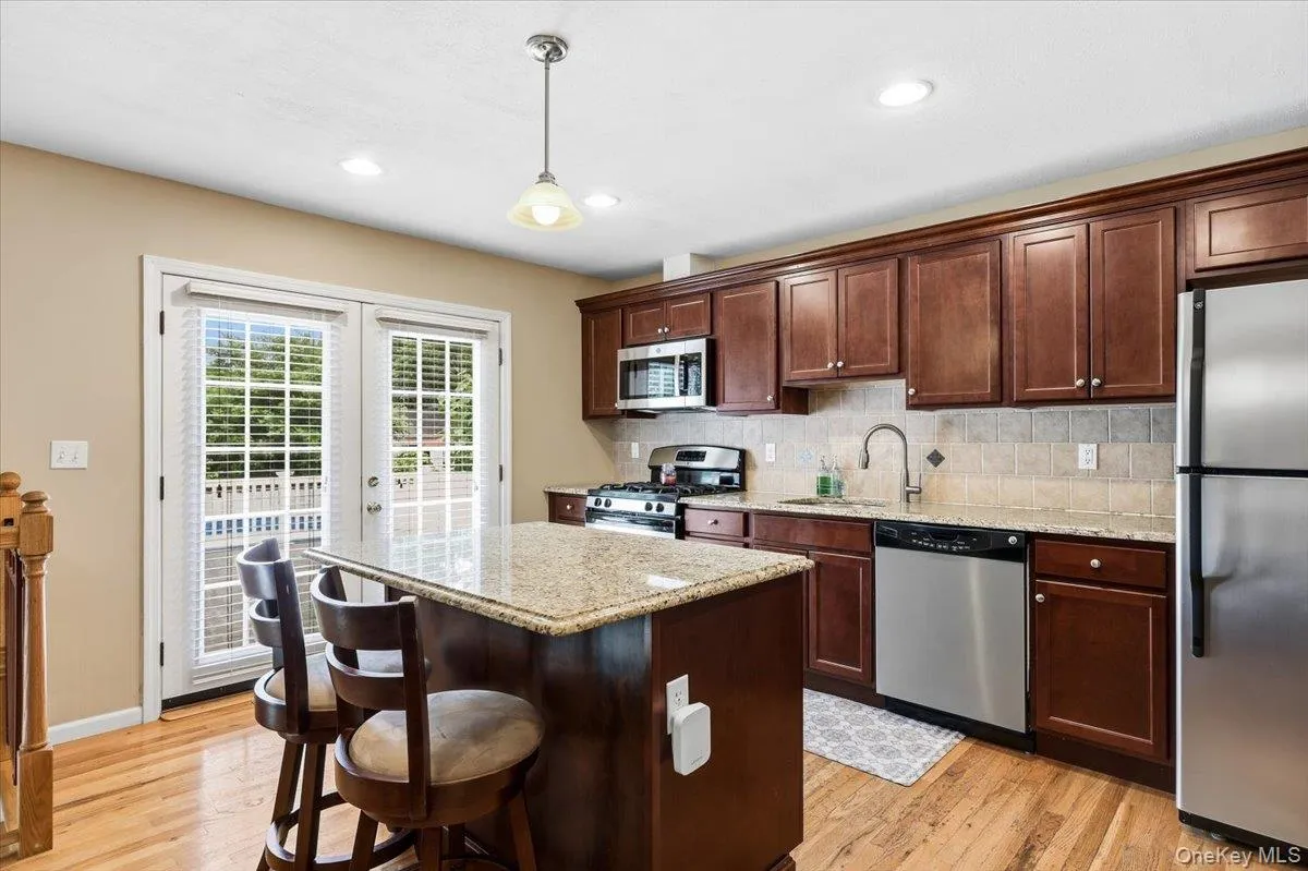 105 Greenhaven Drive, Brookhaven, NY, 3 Bedrooms Bedrooms, 10 Rooms Rooms,2 BathroomsBathrooms,Residential,For Rent,Greenhaven,0,1021156 105 Greenhaven Drive, Brookhaven, NY, 3 Bedrooms Bedrooms, 10 Rooms Rooms,2 BathroomsBathrooms,Residential,For Rent,Greenhaven,0,1021156