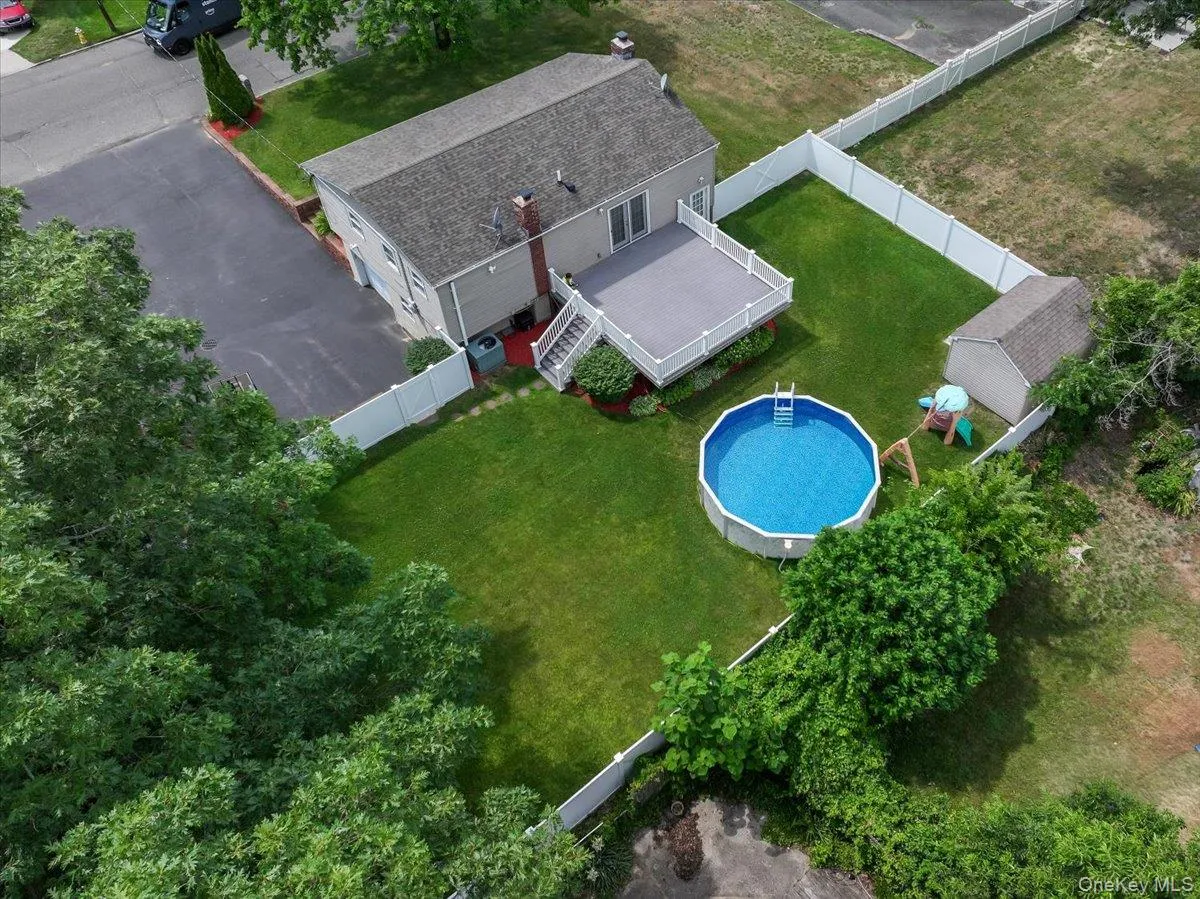 105 Greenhaven Drive, Brookhaven, NY, 3 Bedrooms Bedrooms, 10 Rooms Rooms,2 BathroomsBathrooms,Residential,For Rent,Greenhaven,0,1021156 105 Greenhaven Drive, Brookhaven, NY, 3 Bedrooms Bedrooms, 10 Rooms Rooms,2 BathroomsBathrooms,Residential,For Rent,Greenhaven,0,1021156