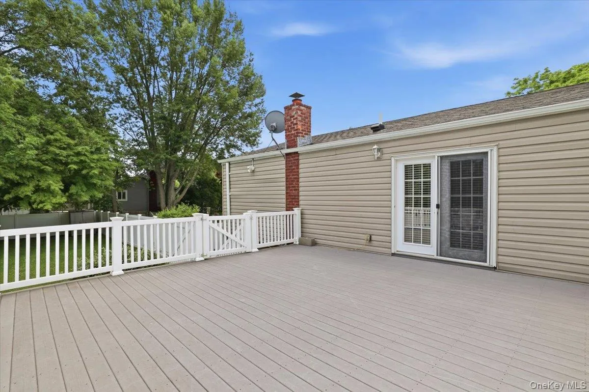 105 Greenhaven Drive, Brookhaven, NY, 3 Bedrooms Bedrooms, 10 Rooms Rooms,2 BathroomsBathrooms,Residential,For Rent,Greenhaven,0,1021156 105 Greenhaven Drive, Brookhaven, NY, 3 Bedrooms Bedrooms, 10 Rooms Rooms,2 BathroomsBathrooms,Residential,For Rent,Greenhaven,0,1021156