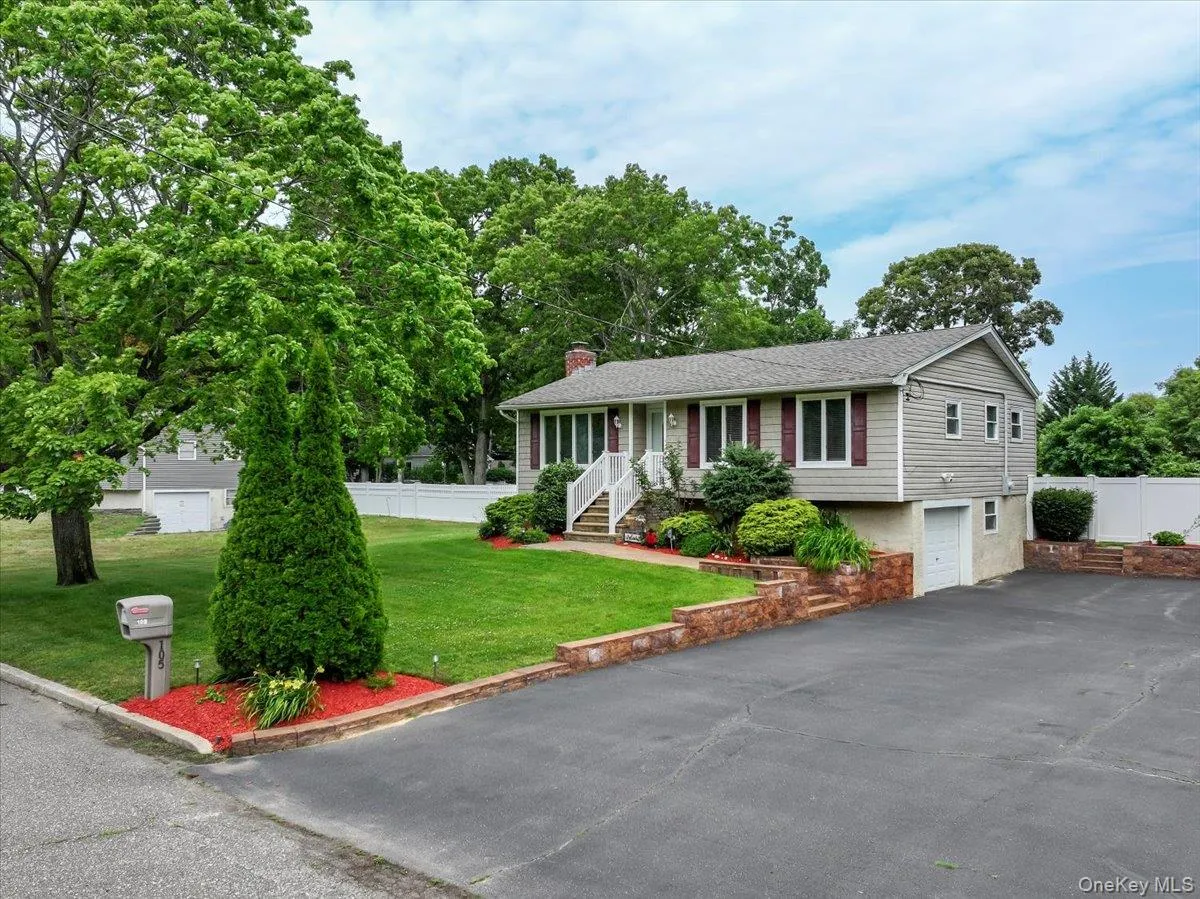 105 Greenhaven Drive, Brookhaven, NY, 3 Bedrooms Bedrooms, 10 Rooms Rooms,2 BathroomsBathrooms,Residential,For Rent,Greenhaven,0,1021156 105 Greenhaven Drive, Brookhaven, NY, 3 Bedrooms Bedrooms, 10 Rooms Rooms,2 BathroomsBathrooms,Residential,For Rent,Greenhaven,0,1021156