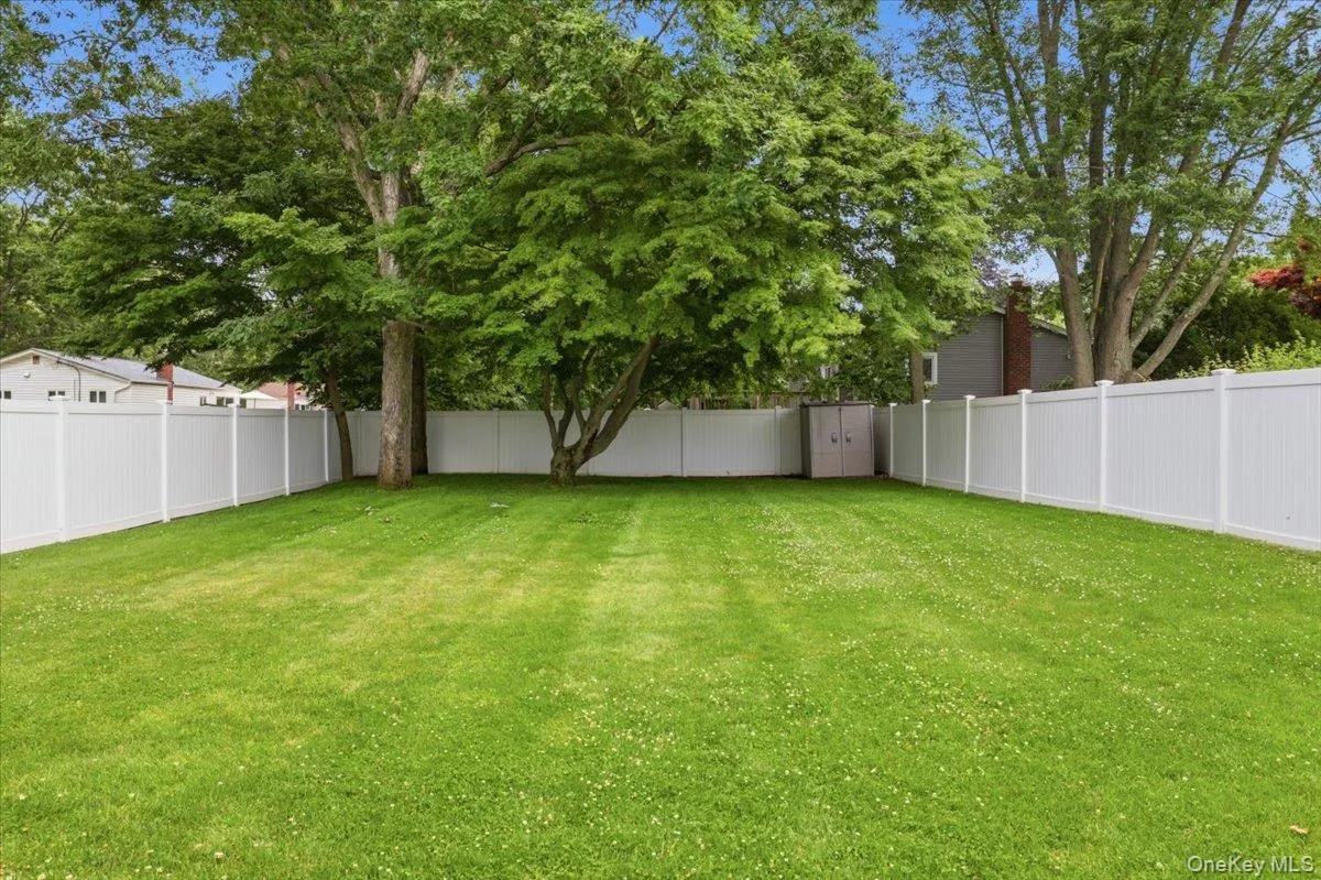 105 Greenhaven Drive, Brookhaven, NY, 3 Bedrooms Bedrooms, 10 Rooms Rooms,2 BathroomsBathrooms,Residential,For Rent,Greenhaven,0,1021156 105 Greenhaven Drive, Brookhaven, NY, 3 Bedrooms Bedrooms, 10 Rooms Rooms,2 BathroomsBathrooms,Residential,For Rent,Greenhaven,0,1021156