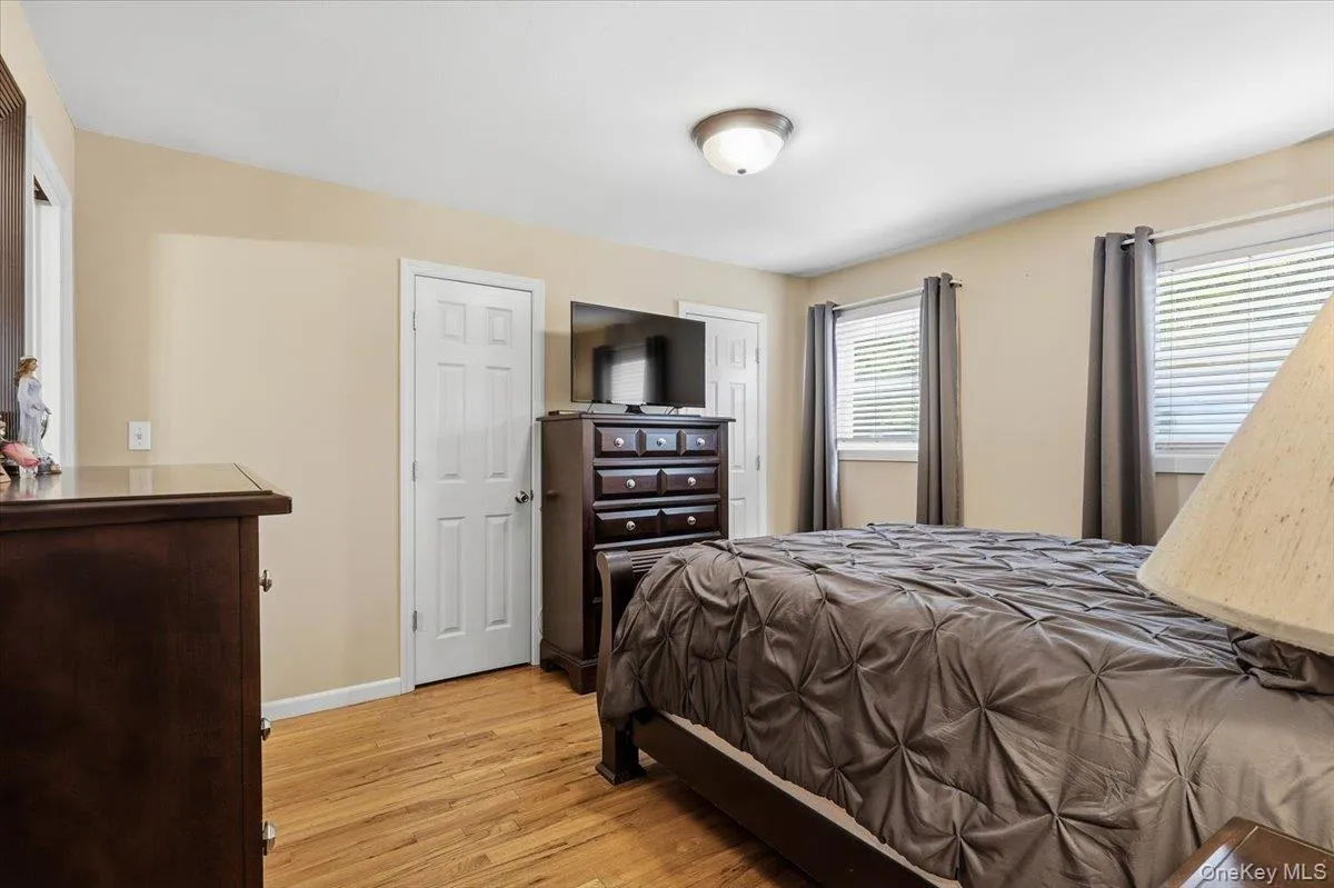 105 Greenhaven Drive, Brookhaven, NY, 3 Bedrooms Bedrooms, 10 Rooms Rooms,2 BathroomsBathrooms,Residential,For Rent,Greenhaven,0,1021156 105 Greenhaven Drive, Brookhaven, NY, 3 Bedrooms Bedrooms, 10 Rooms Rooms,2 BathroomsBathrooms,Residential,For Rent,Greenhaven,0,1021156