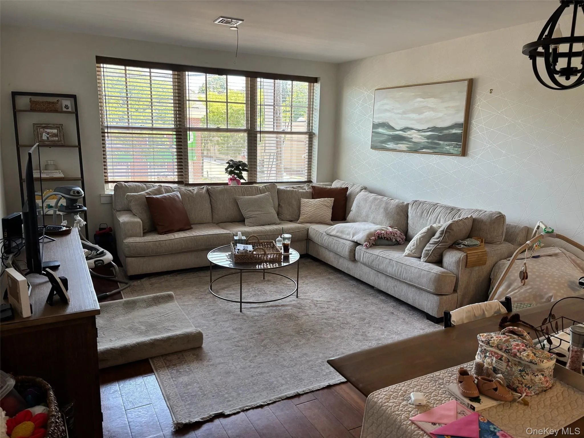 425 New York Avenue, Huntington, NY, 2 Bedrooms Bedrooms, 5 Rooms Rooms,2 BathroomsBathrooms,Residential Lease,For Rent,New York,0,1021160 425 New York Avenue, Huntington, NY, 2 Bedrooms Bedrooms, 5 Rooms Rooms,2 BathroomsBathrooms,Residential Lease,For Rent,New York,0,1021160