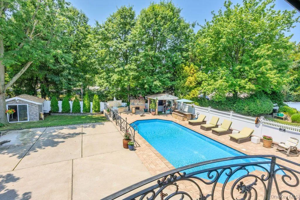 2696 Clubhouse Road, Hempstead, NY, 4 Bedrooms Bedrooms, 8 Rooms Rooms,3 BathroomsBathrooms,Residential,For Rent,Clubhouse,0,1021167 2696 Clubhouse Road, Hempstead, NY, 4 Bedrooms Bedrooms, 8 Rooms Rooms,3 BathroomsBathrooms,Residential,For Rent,Clubhouse,0,1021167