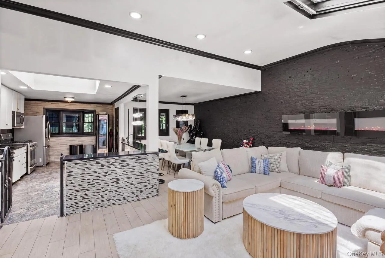 2696 Clubhouse Road, Hempstead, NY, 4 Bedrooms Bedrooms, 8 Rooms Rooms,3 BathroomsBathrooms,Residential,For Rent,Clubhouse,0,1021167 2696 Clubhouse Road, Hempstead, NY, 4 Bedrooms Bedrooms, 8 Rooms Rooms,3 BathroomsBathrooms,Residential,For Rent,Clubhouse,0,1021167