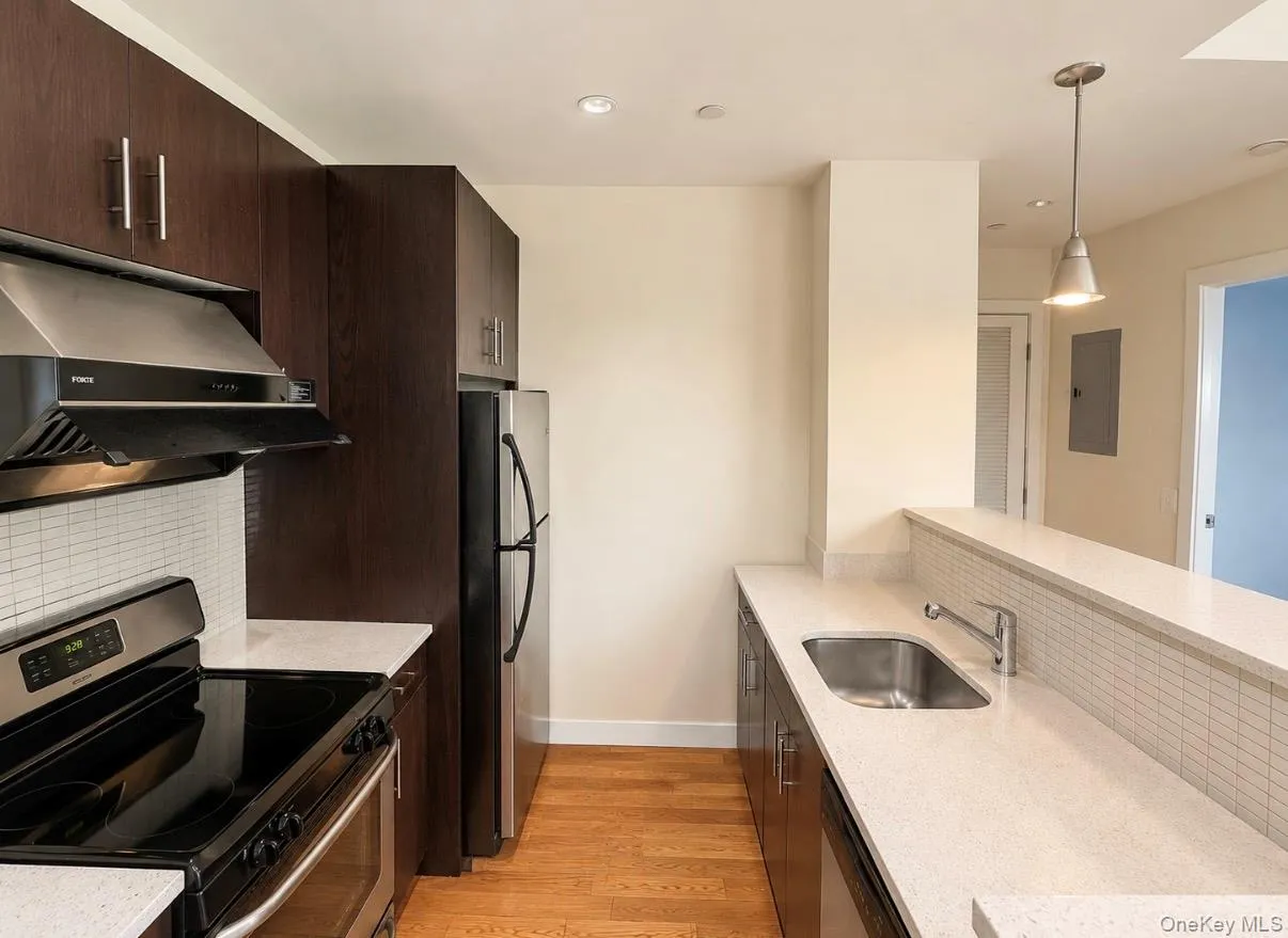 140-21 32nd Avenue, New York, NY, 1 Bedroom Bedrooms, 4 Rooms Rooms,1 BathroomBathrooms,Residential,For Rent,32nd,0,1021173 140-21 32nd Avenue, New York, NY, 1 Bedroom Bedrooms, 4 Rooms Rooms,1 BathroomBathrooms,Residential,For Rent,32nd,0,1021173