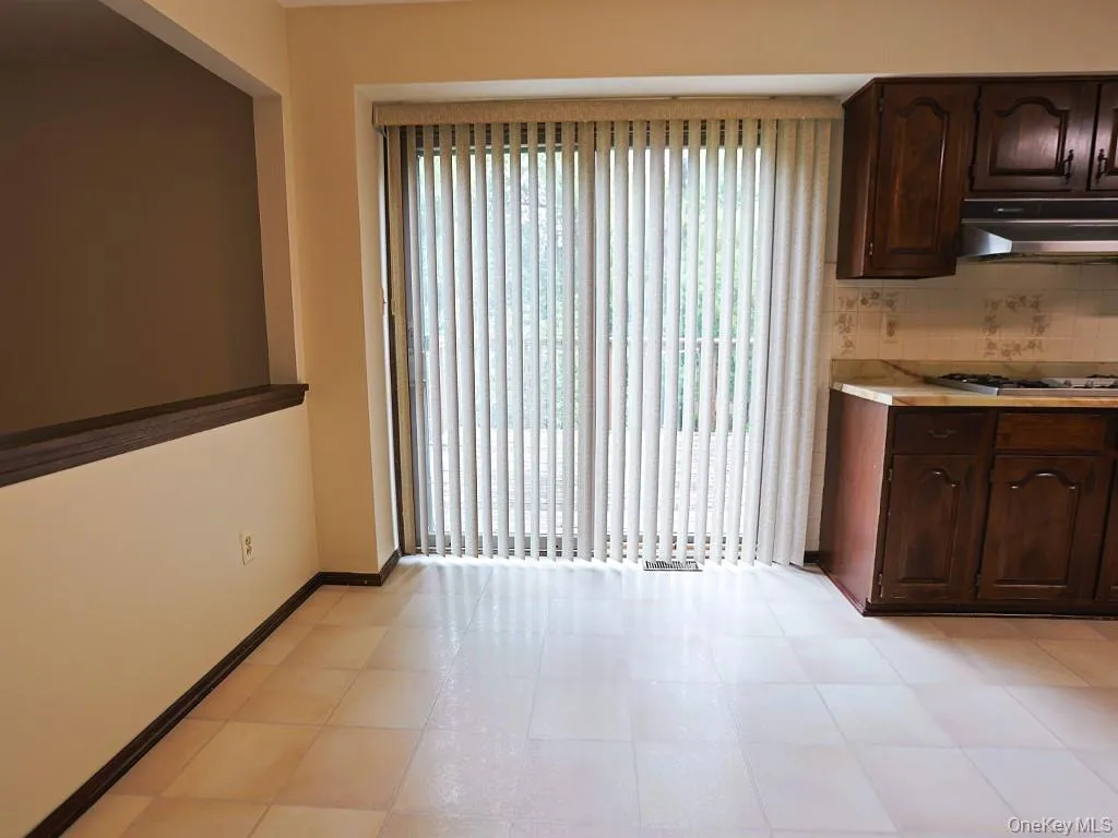25 Georges Road, Middletown, NY, 4 Bedrooms Bedrooms, 11 Rooms Rooms,2 BathroomsBathrooms,Residential,For Rent,Georges,0,1021180 25 Georges Road, Middletown, NY, 4 Bedrooms Bedrooms, 11 Rooms Rooms,2 BathroomsBathrooms,Residential,For Rent,Georges,0,1021180
