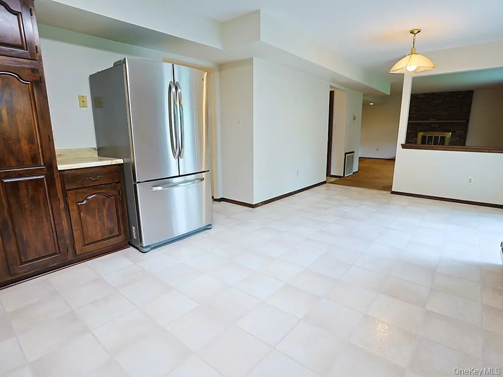 25 Georges Road, Middletown, NY, 4 Bedrooms Bedrooms, 11 Rooms Rooms,2 BathroomsBathrooms,Residential,For Rent,Georges,0,1021180 25 Georges Road, Middletown, NY, 4 Bedrooms Bedrooms, 11 Rooms Rooms,2 BathroomsBathrooms,Residential,For Rent,Georges,0,1021180