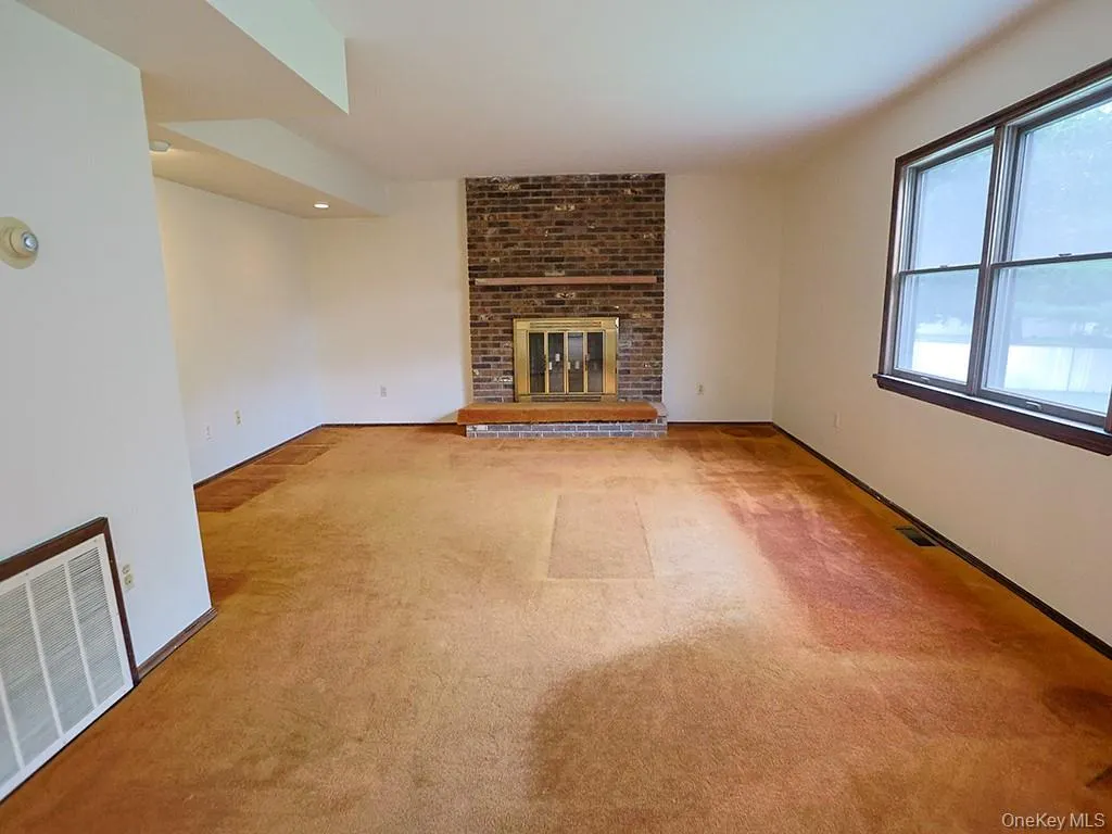 25 Georges Road, Middletown, NY, 4 Bedrooms Bedrooms, 11 Rooms Rooms,2 BathroomsBathrooms,Residential,For Rent,Georges,0,1021180 25 Georges Road, Middletown, NY, 4 Bedrooms Bedrooms, 11 Rooms Rooms,2 BathroomsBathrooms,Residential,For Rent,Georges,0,1021180