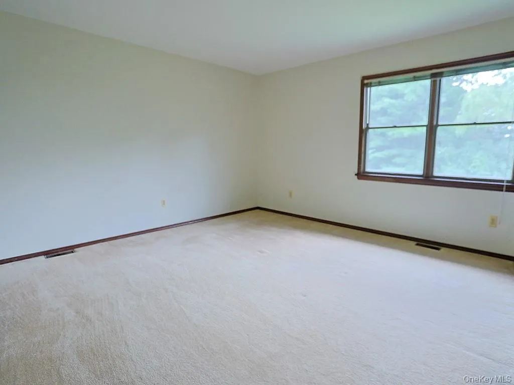 25 Georges Road, Middletown, NY, 4 Bedrooms Bedrooms, 11 Rooms Rooms,2 BathroomsBathrooms,Residential,For Rent,Georges,0,1021180 25 Georges Road, Middletown, NY, 4 Bedrooms Bedrooms, 11 Rooms Rooms,2 BathroomsBathrooms,Residential,For Rent,Georges,0,1021180