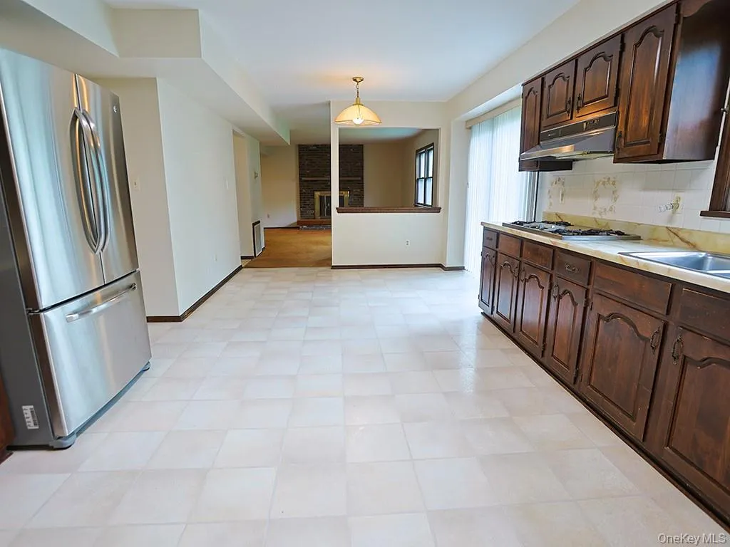 25 Georges Road, Middletown, NY, 4 Bedrooms Bedrooms, 11 Rooms Rooms,2 BathroomsBathrooms,Residential,For Rent,Georges,0,1021180 25 Georges Road, Middletown, NY, 4 Bedrooms Bedrooms, 11 Rooms Rooms,2 BathroomsBathrooms,Residential,For Rent,Georges,0,1021180