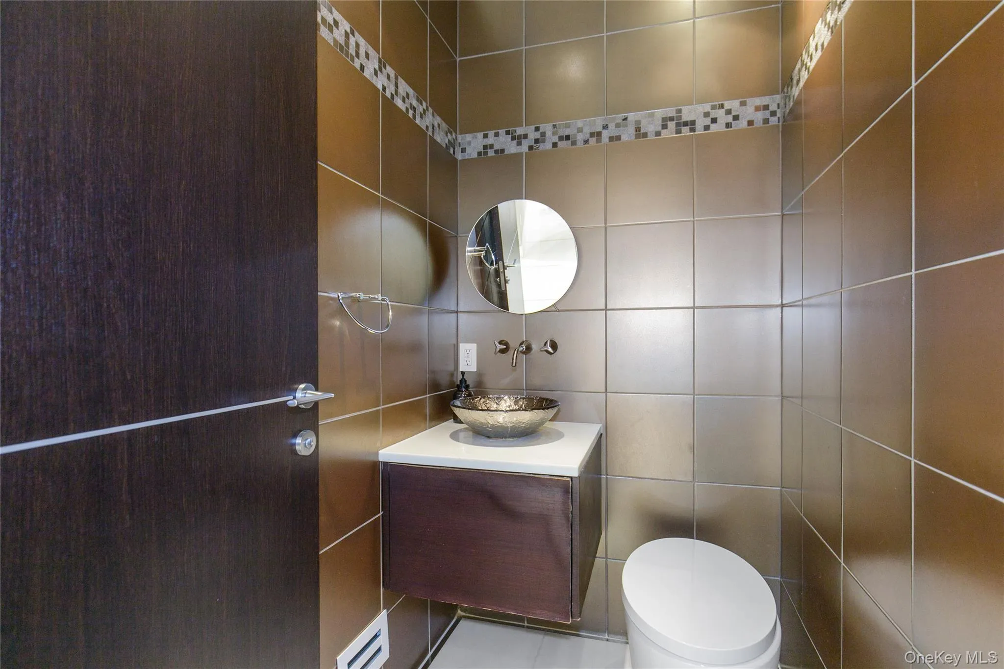 Powder Room Powder Room