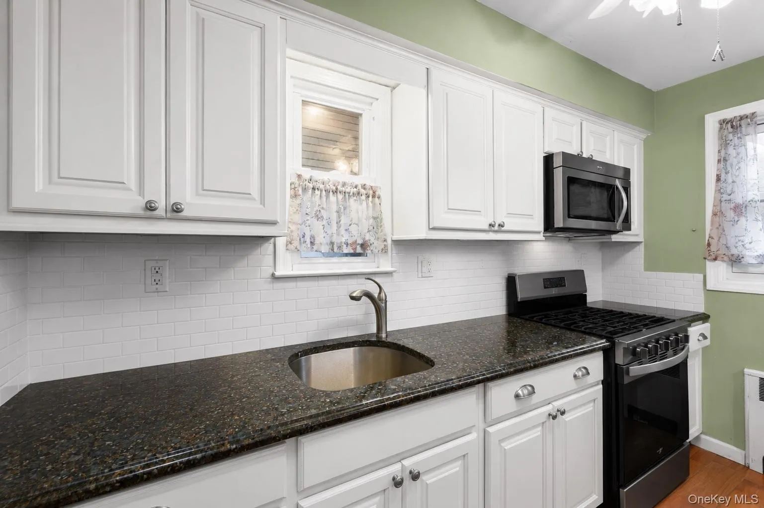 501 Penn Street, Long Beach, NY, 3 Bedrooms Bedrooms, 7 Rooms Rooms,2 BathroomsBathrooms,Residential,For Rent,Penn,0,1021183 501 Penn Street, Long Beach, NY, 3 Bedrooms Bedrooms, 7 Rooms Rooms,2 BathroomsBathrooms,Residential,For Rent,Penn,0,1021183