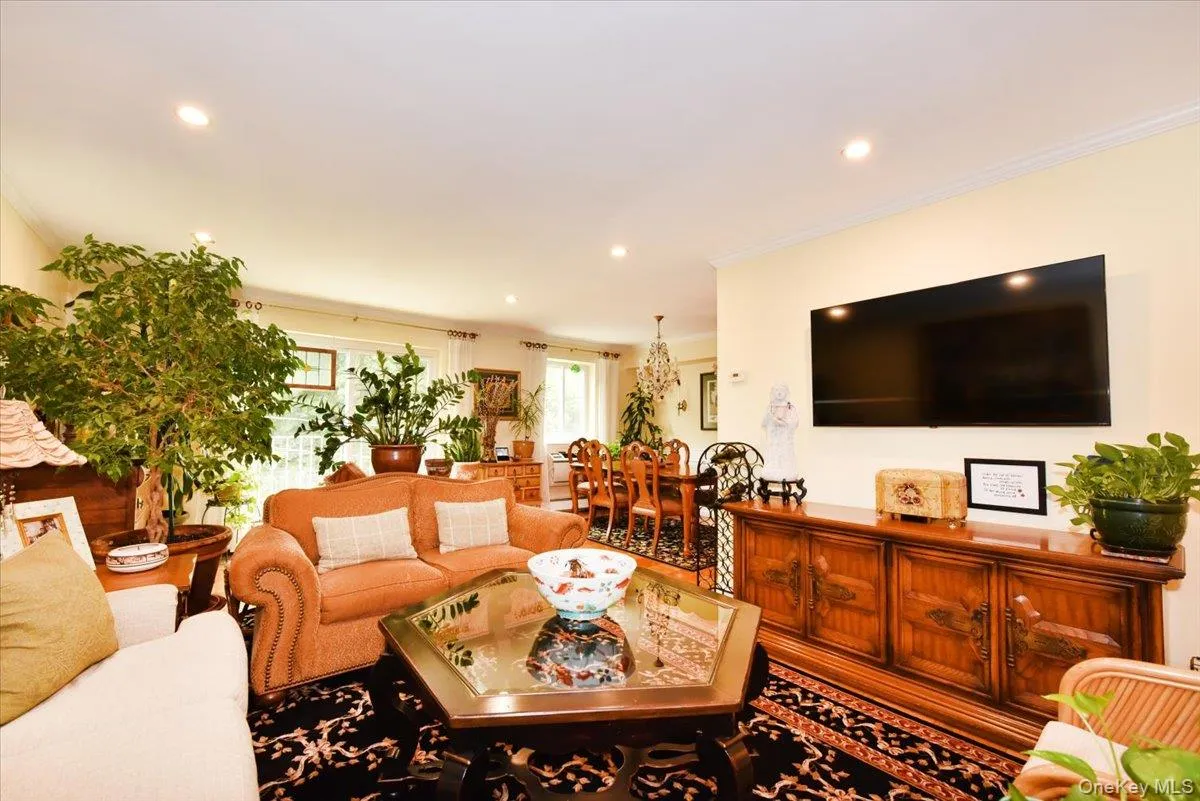 320 Shore Road, North Hempstead, NY, 2 Bedrooms Bedrooms, 5 Rooms Rooms,2 BathroomsBathrooms,Residential,For Rent,Shore,0,1021191 320 Shore Road, North Hempstead, NY, 2 Bedrooms Bedrooms, 5 Rooms Rooms,2 BathroomsBathrooms,Residential,For Rent,Shore,0,1021191