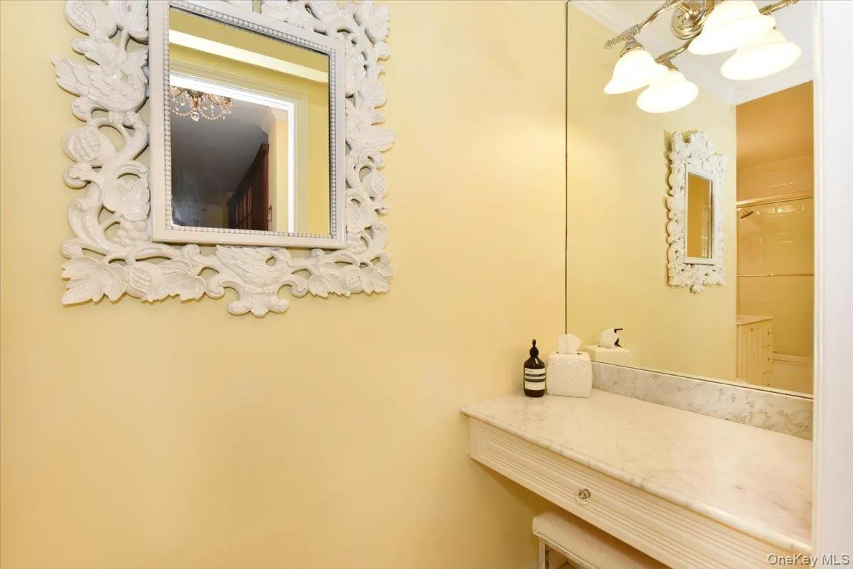 320 Shore Road, North Hempstead, NY, 2 Bedrooms Bedrooms, 5 Rooms Rooms,2 BathroomsBathrooms,Residential,For Rent,Shore,0,1021191 320 Shore Road, North Hempstead, NY, 2 Bedrooms Bedrooms, 5 Rooms Rooms,2 BathroomsBathrooms,Residential,For Rent,Shore,0,1021191